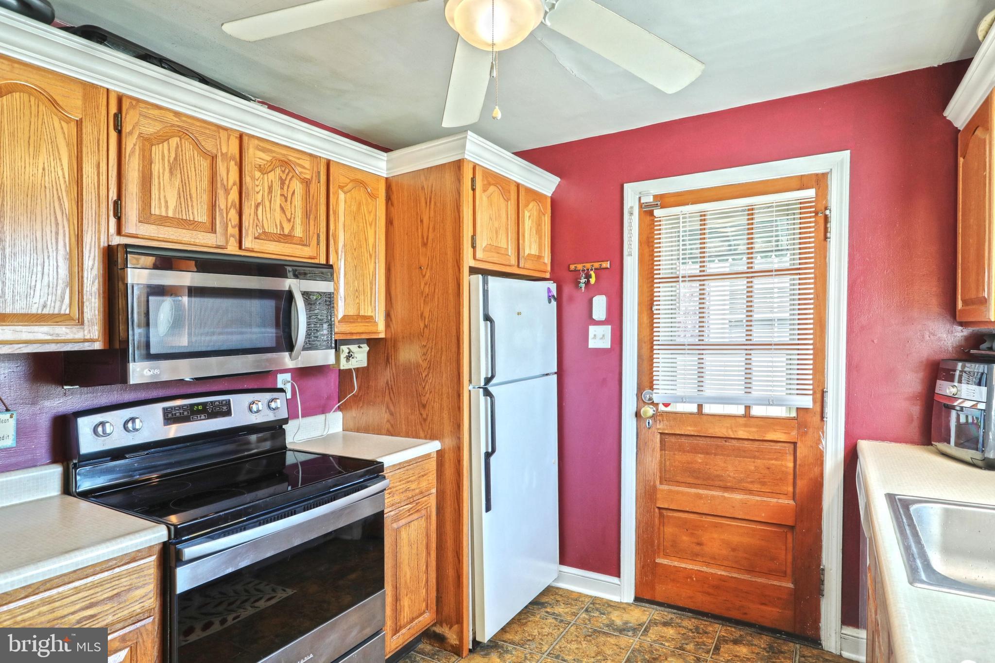 MIDLAND-HOLLYWOOD HEIGHTS - Residential