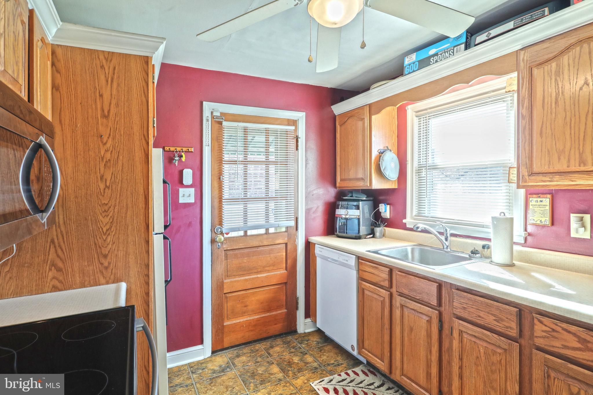MIDLAND-HOLLYWOOD HEIGHTS - Residential