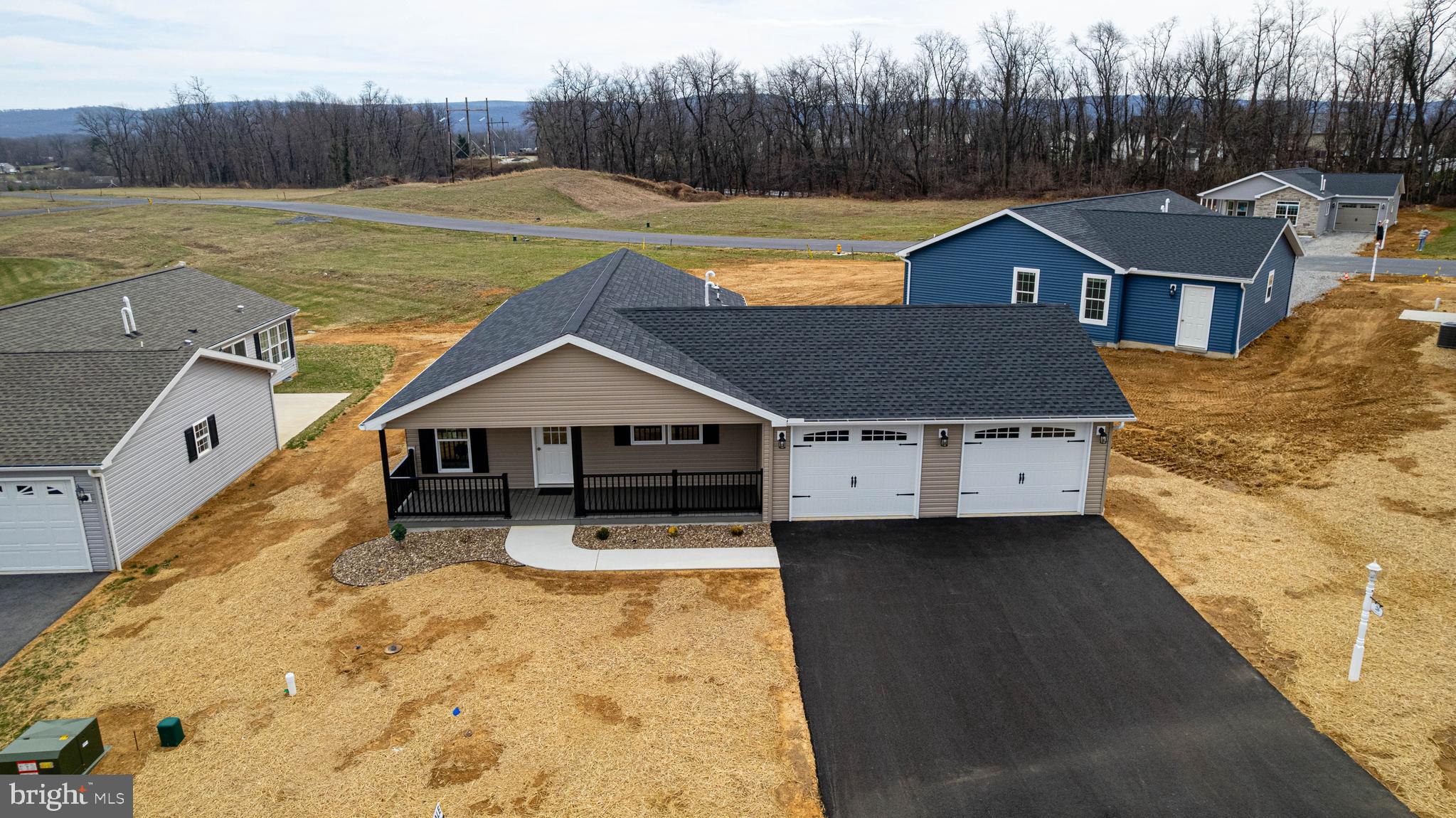 SHIPPENSBURG VILLAGE - Residential
