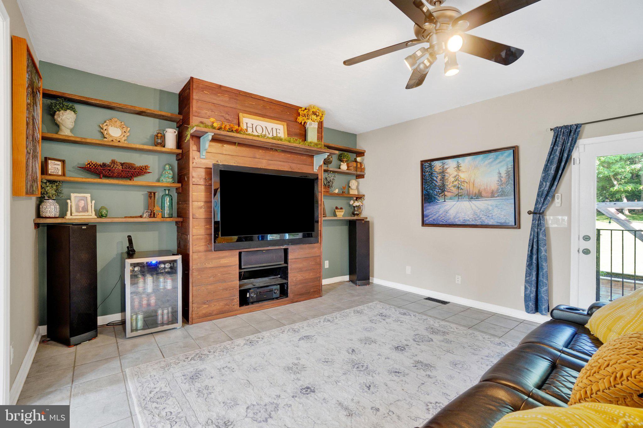 HERITAGE FARMS - Residential