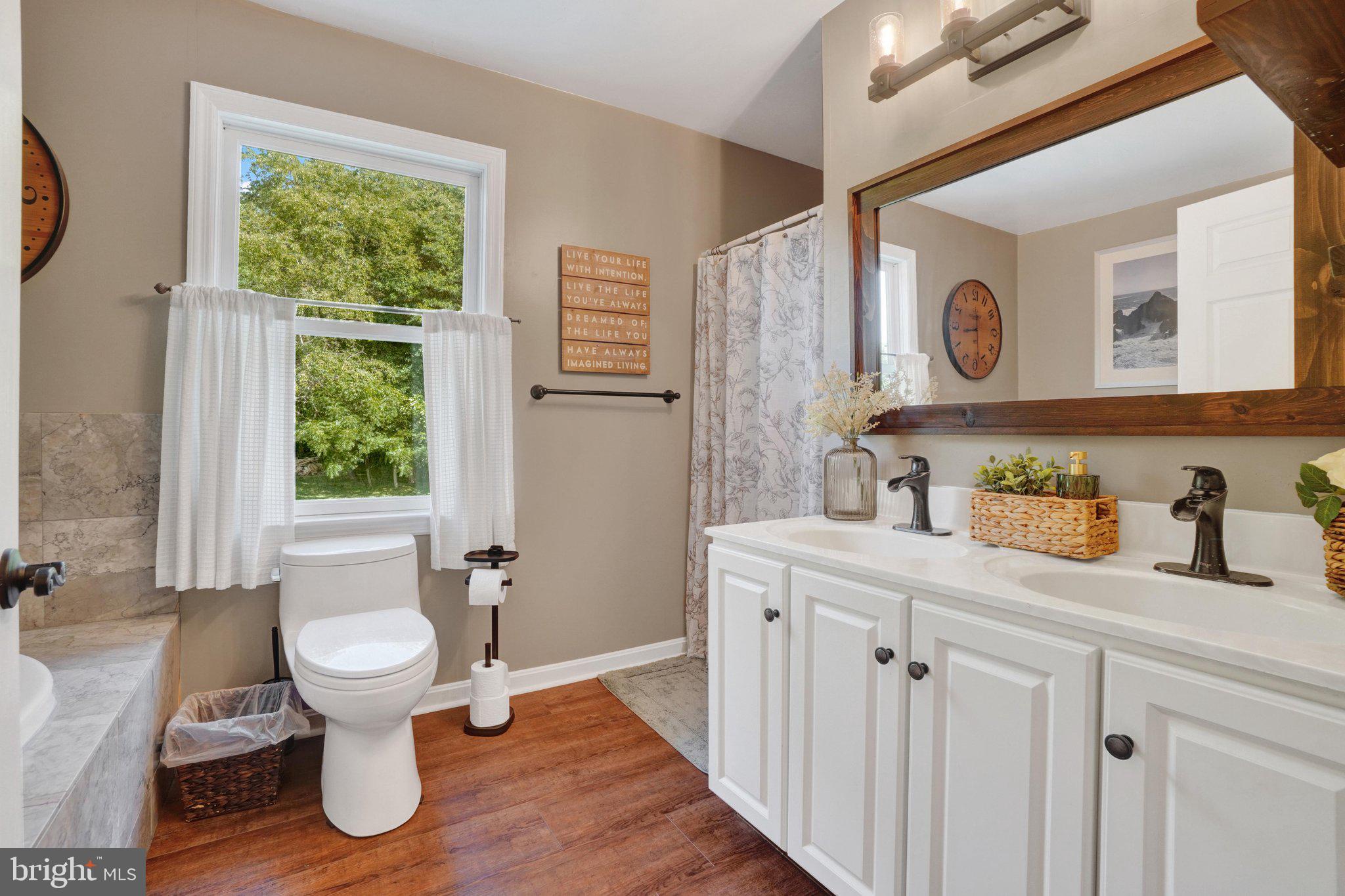 HERITAGE FARMS - Residential