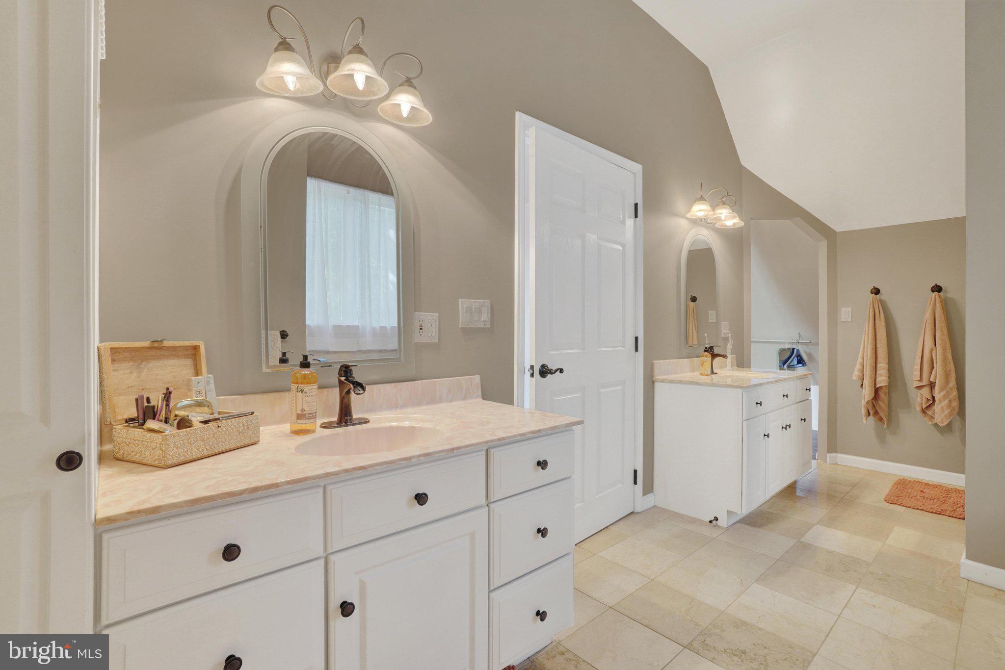 HERITAGE FARMS - Residential