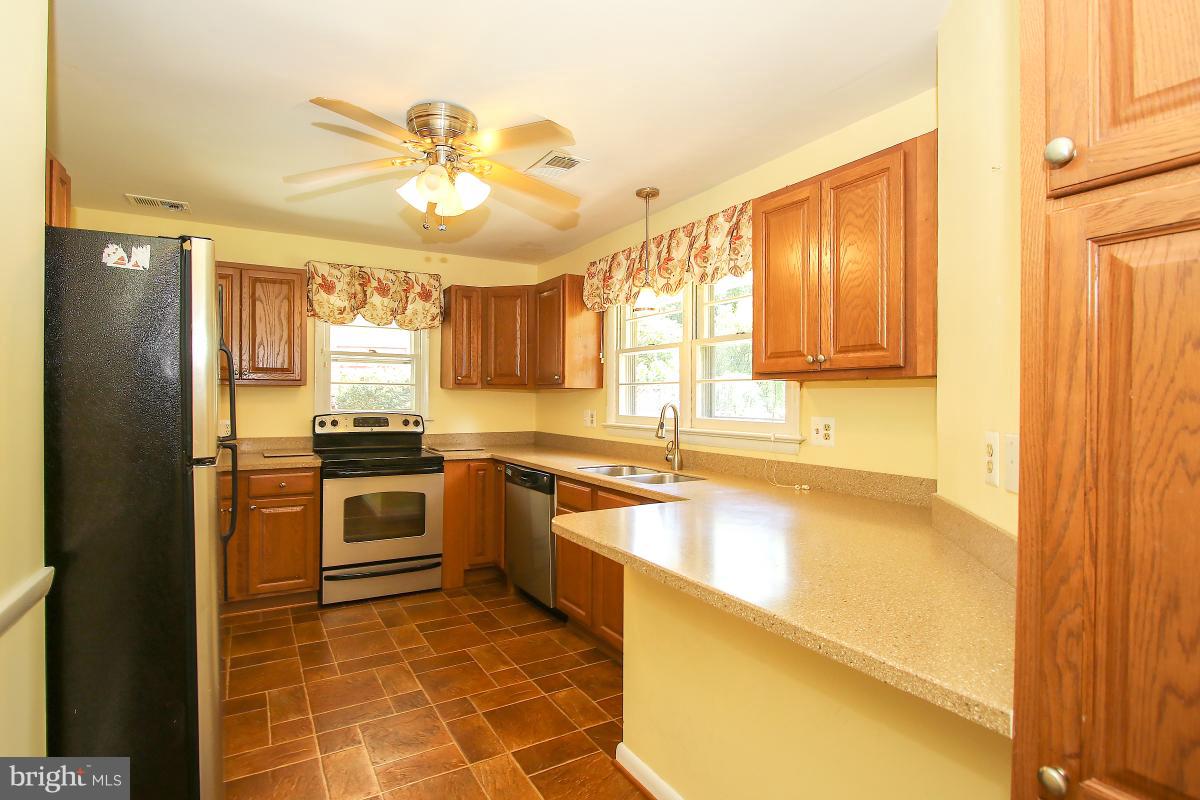 MEADOWBROOK ESTATES - Residential