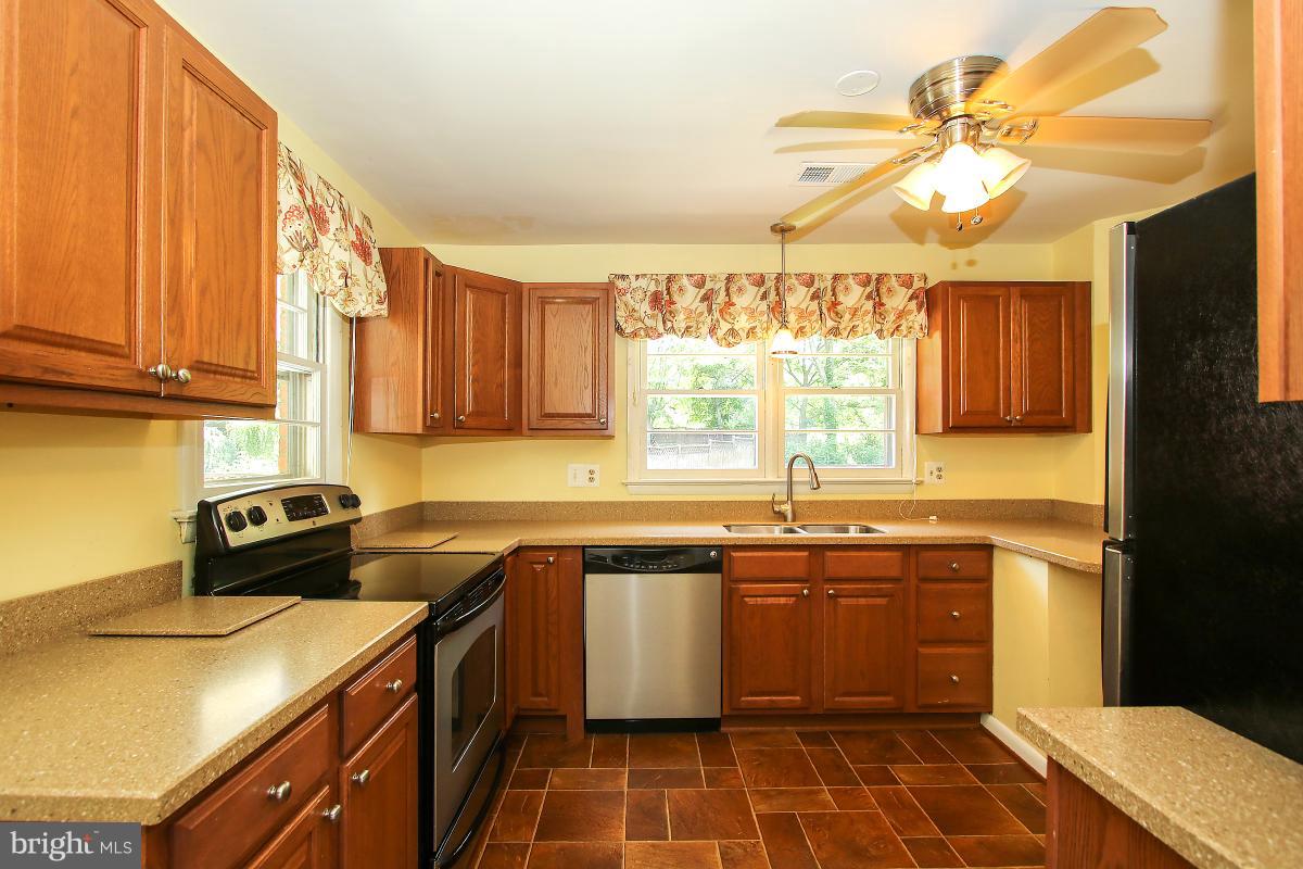 MEADOWBROOK ESTATES - Residential