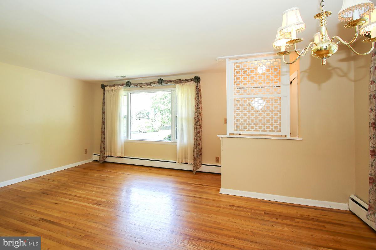 MEADOWBROOK ESTATES - Residential