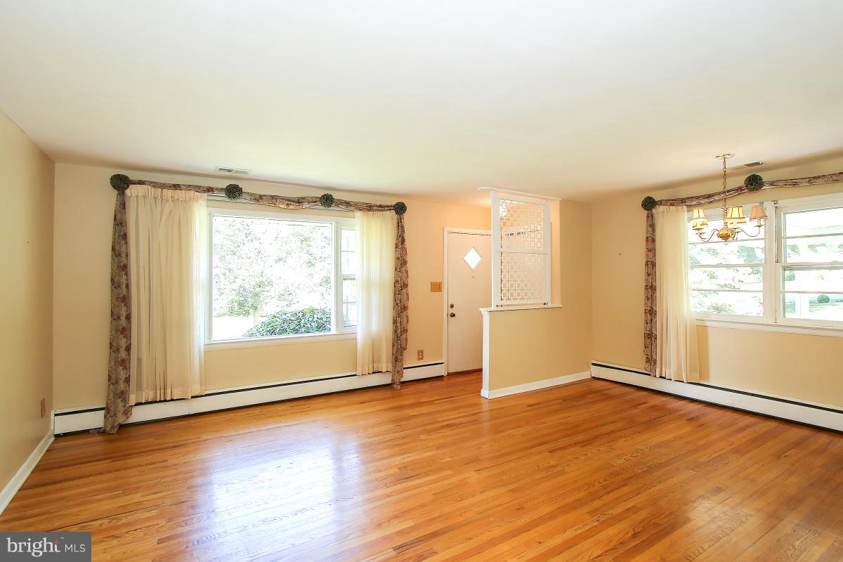 MEADOWBROOK ESTATES - Residential