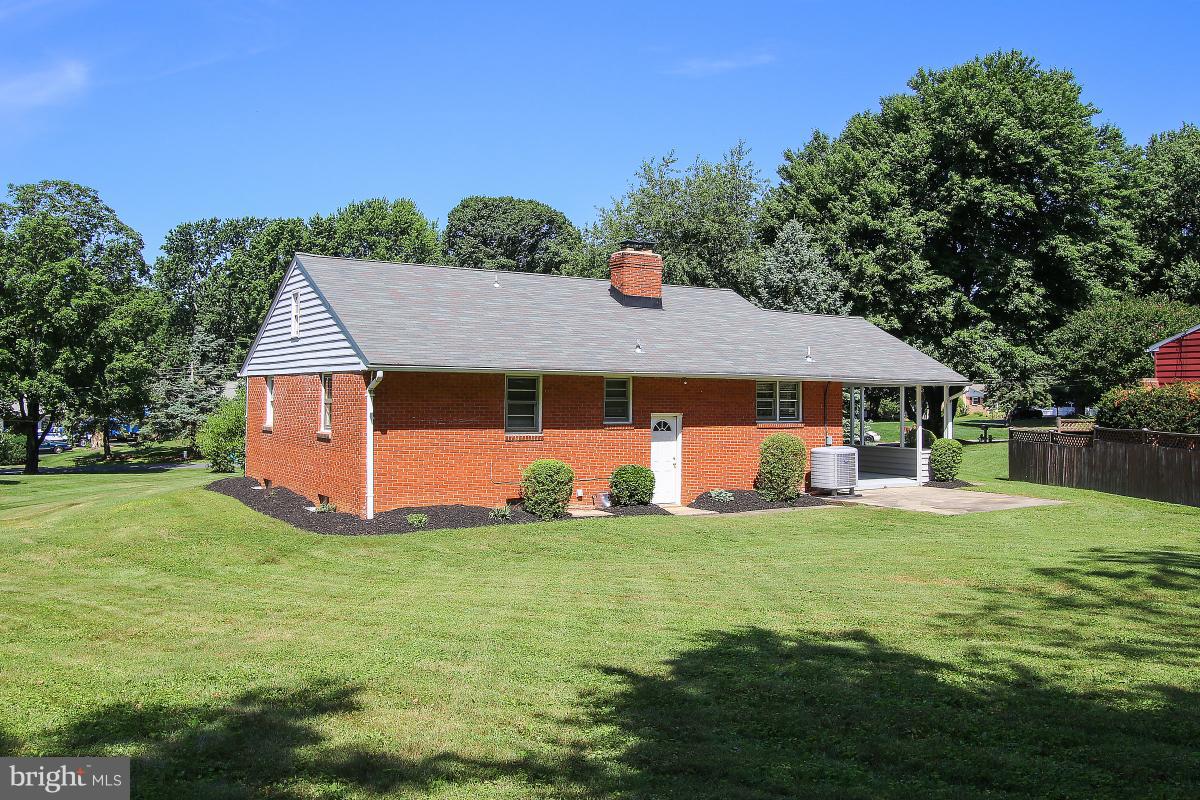 MEADOWBROOK ESTATES - Residential