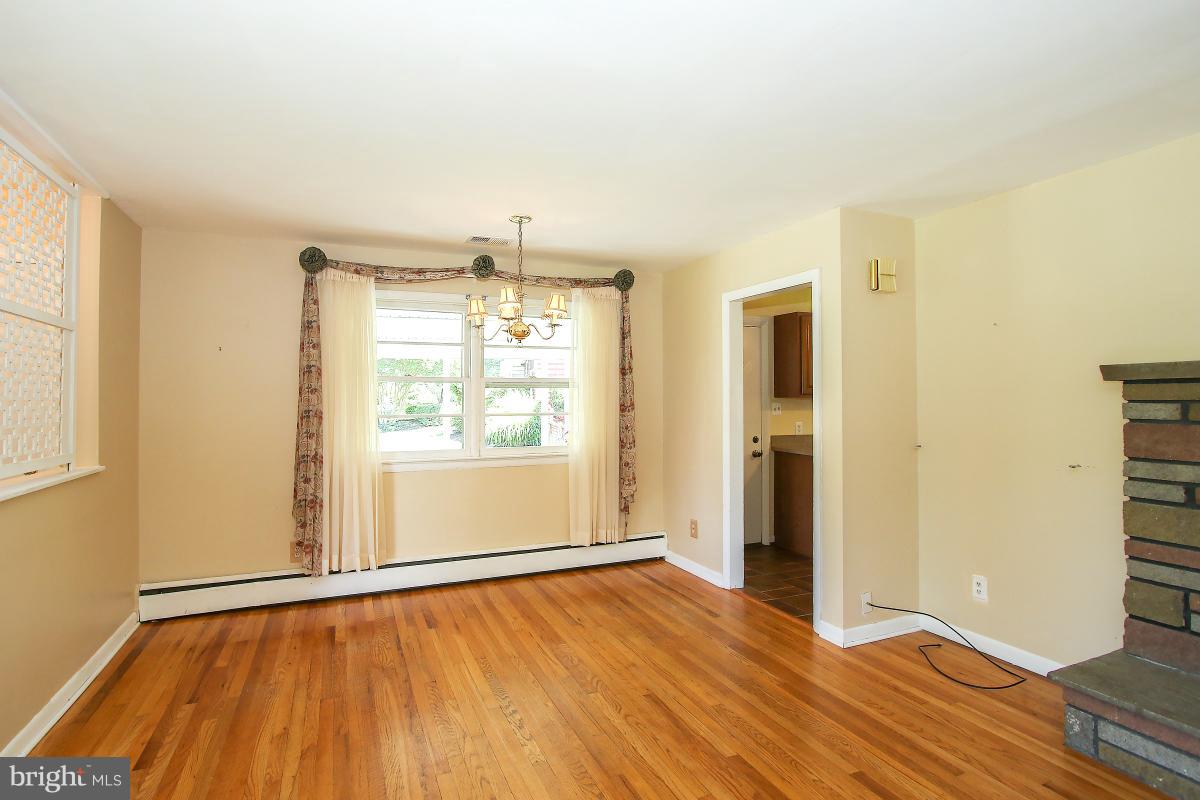 MEADOWBROOK ESTATES - Residential