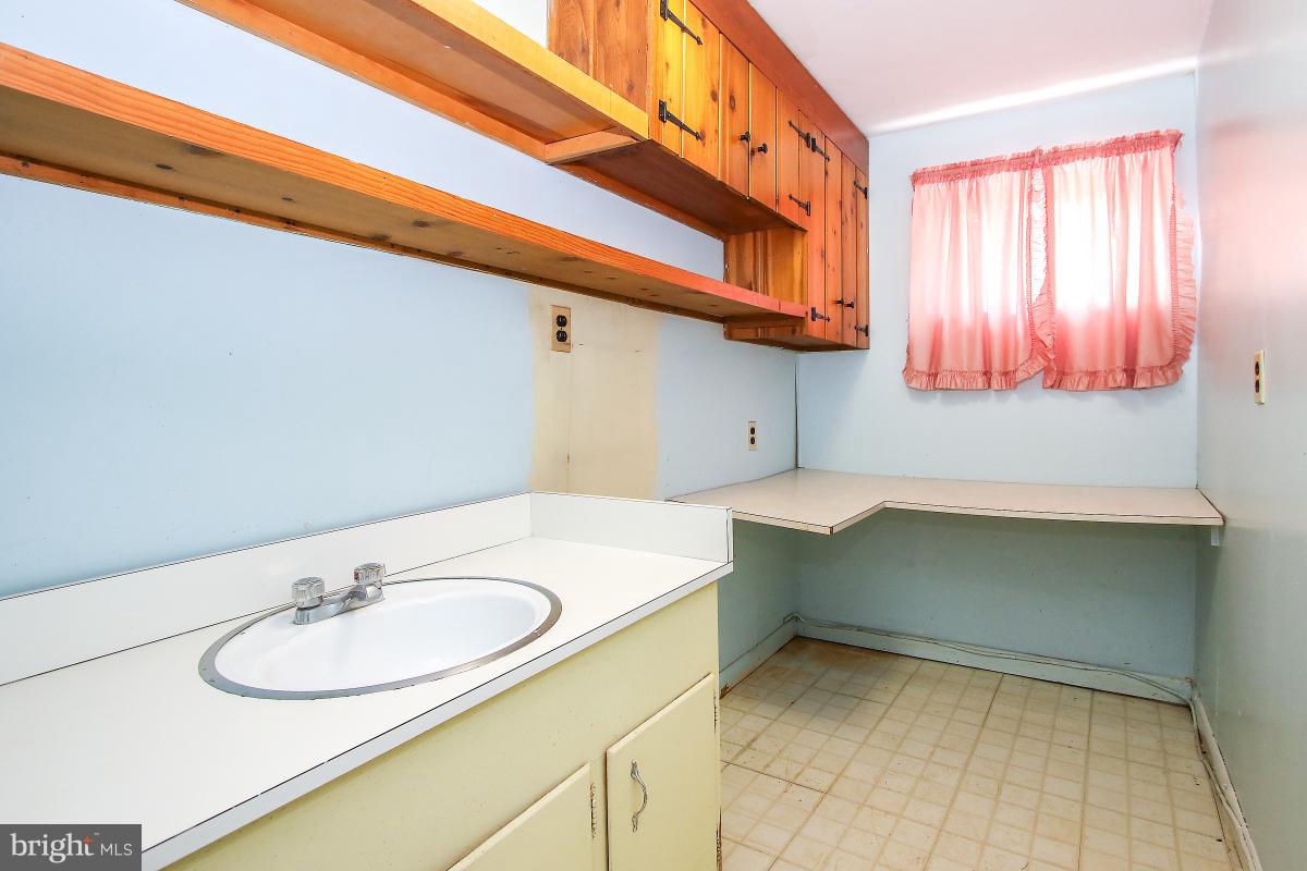 MEADOWBROOK ESTATES - Residential