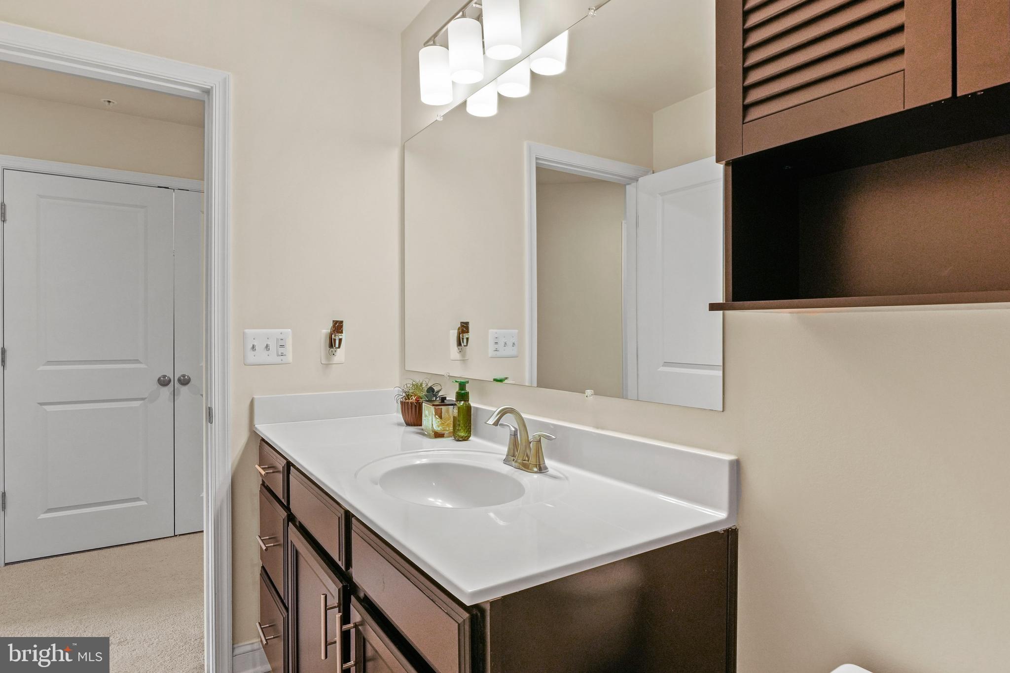 CREEKSTONE VILLAGE - Residential