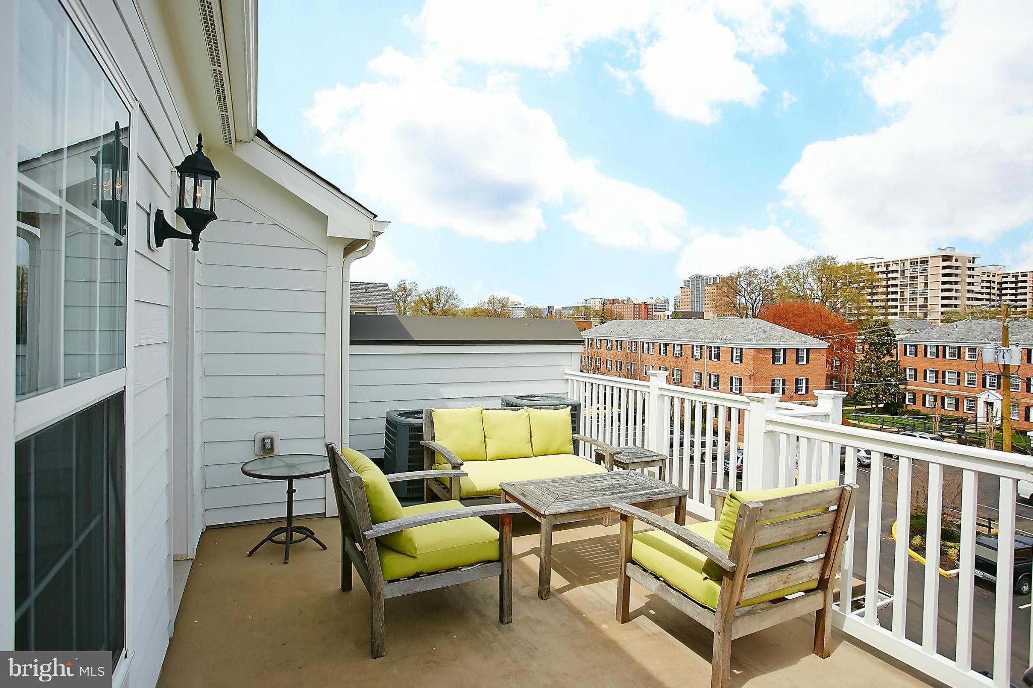 BUCKINGHAM COMMONS - Residential