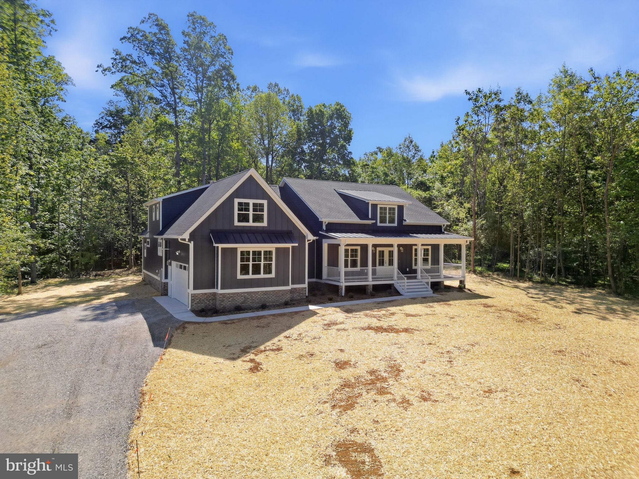 LIGHTHOUSE POINT - Residential