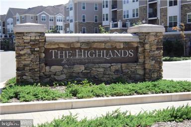 HIGHLANDS AT QUARRY LAKE - Residential