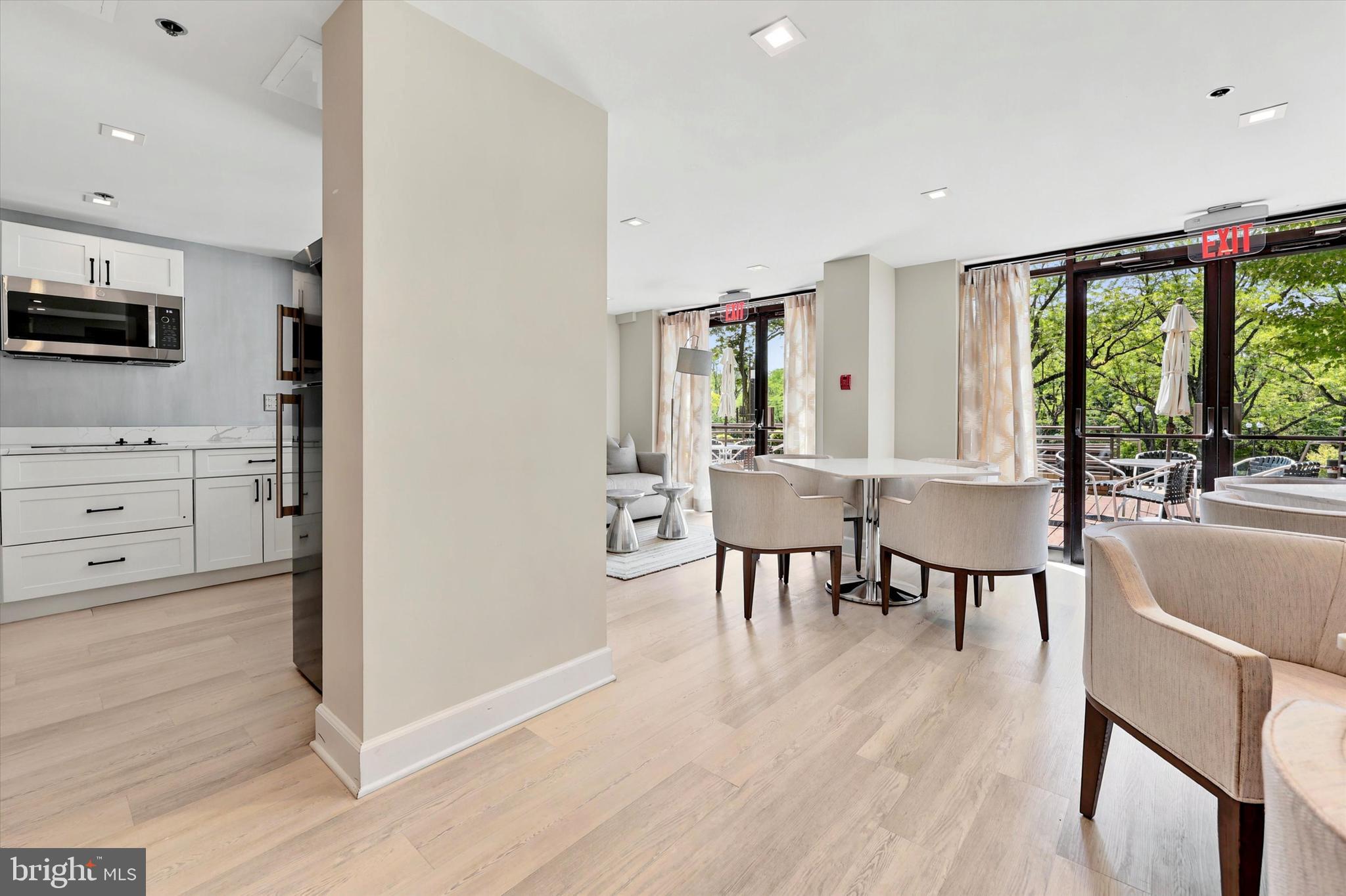 OAK HILL - Residential