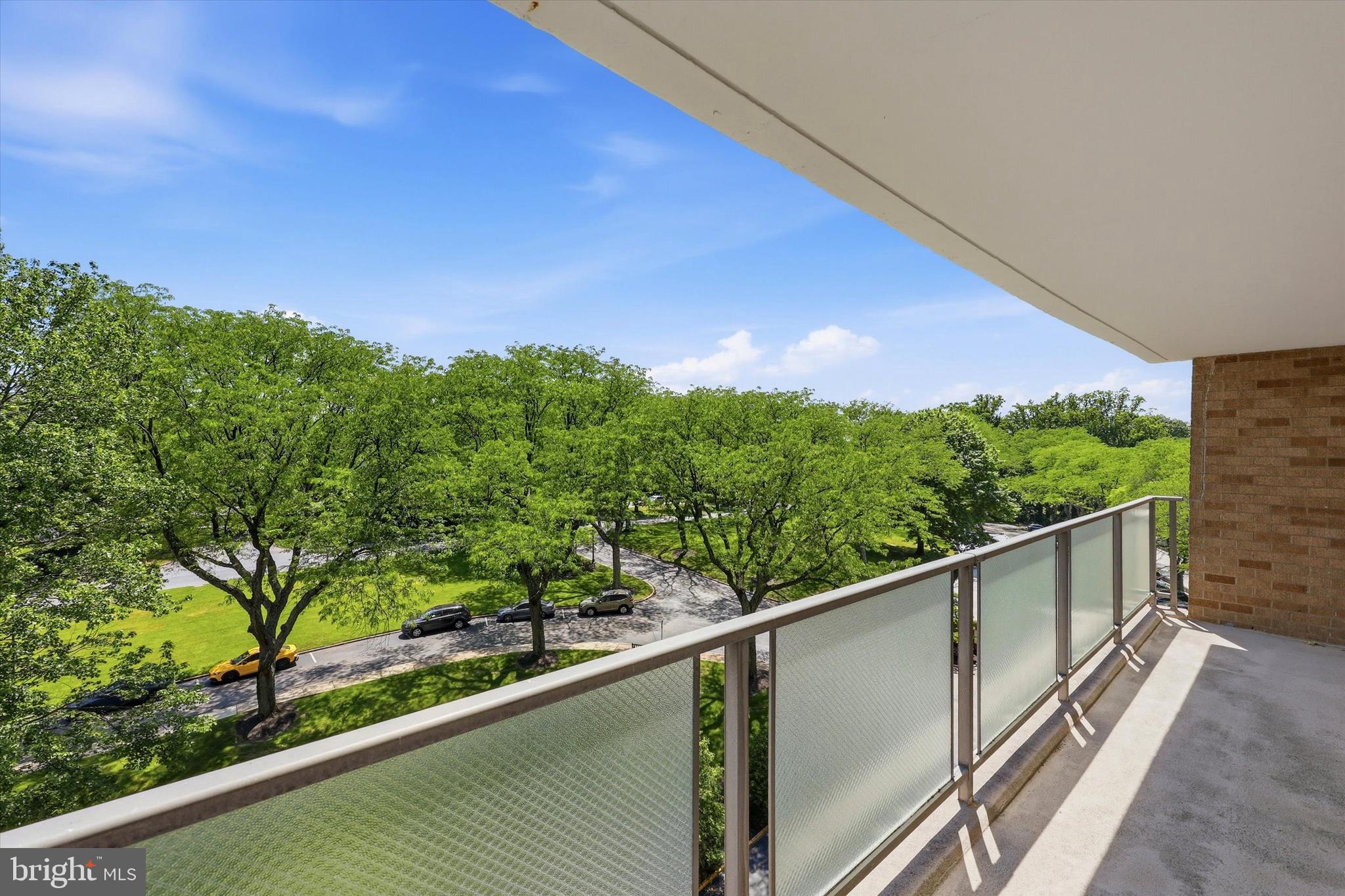 OAK HILL - Residential