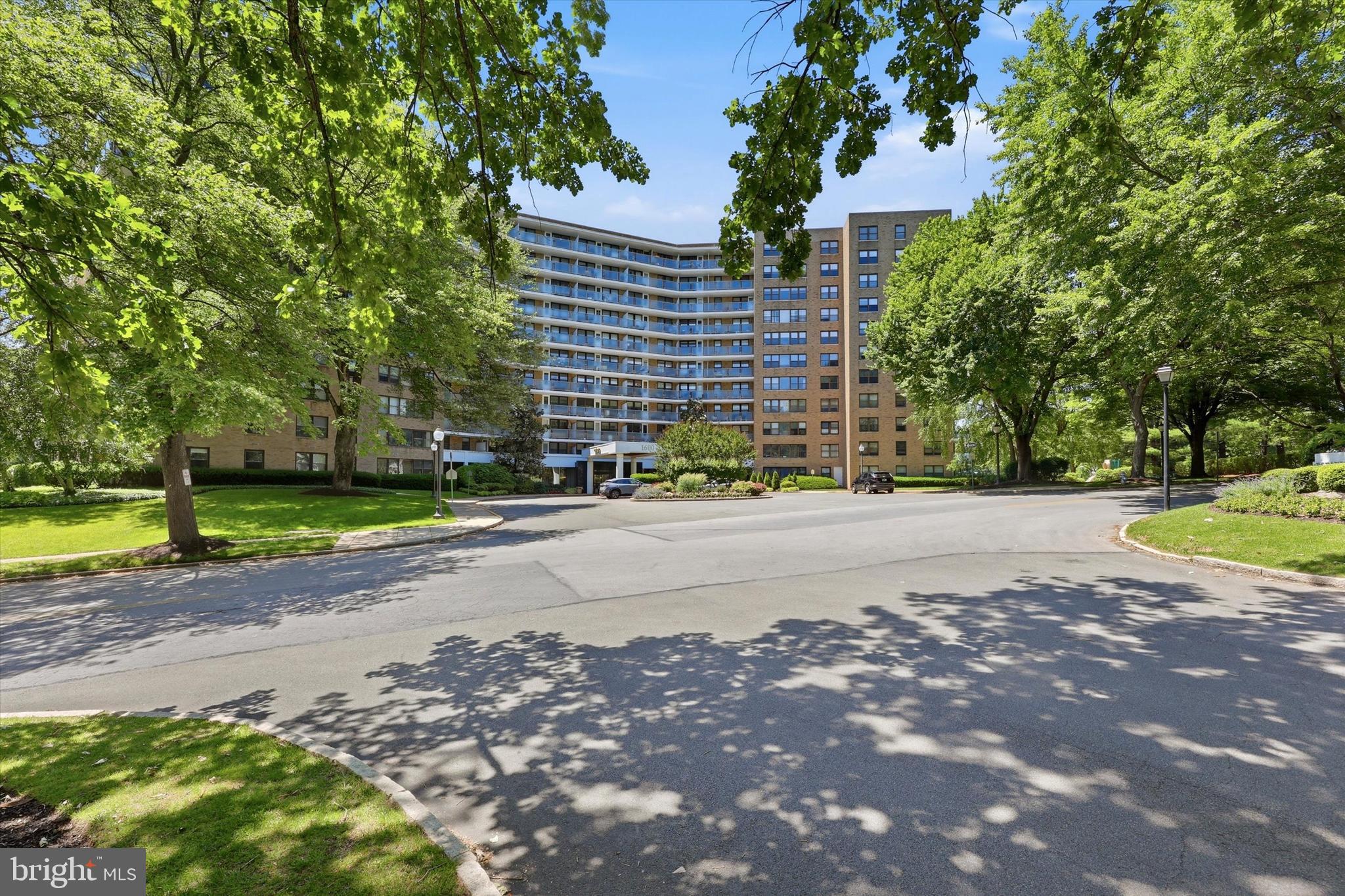 OAK HILL - Residential