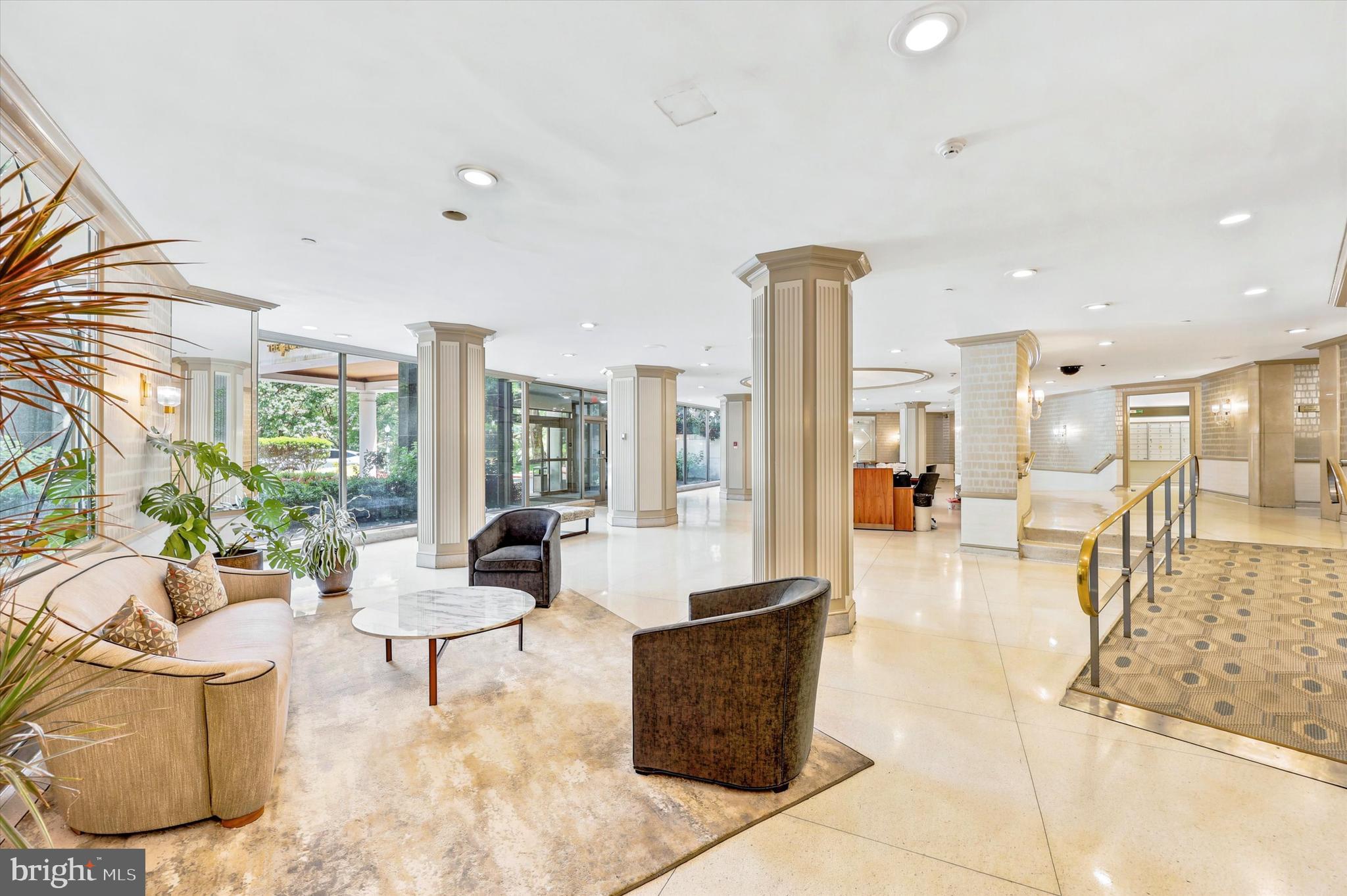 OAK HILL - Residential
