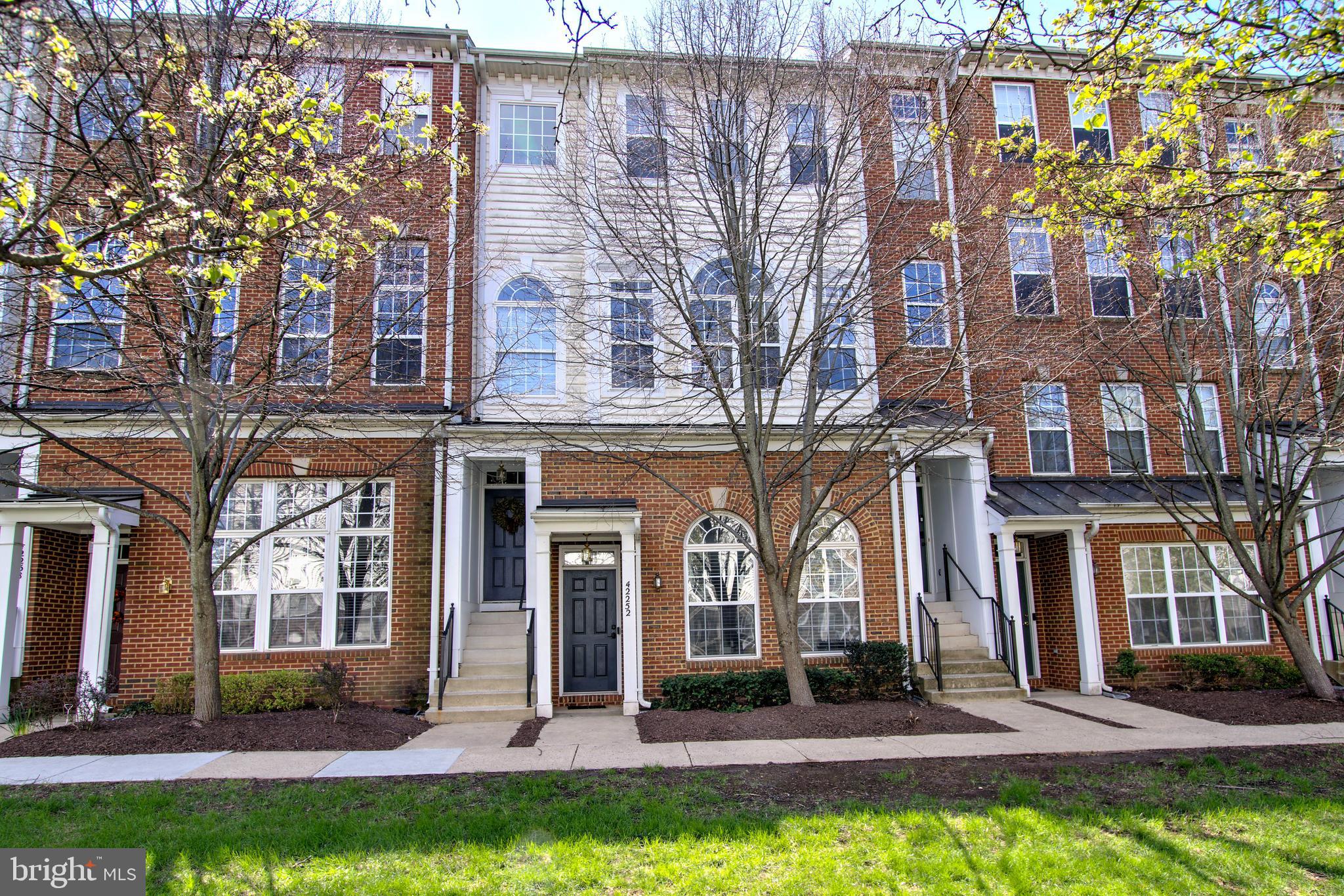 AMBER SPRING CONDOMINIUMS - Residential Lease