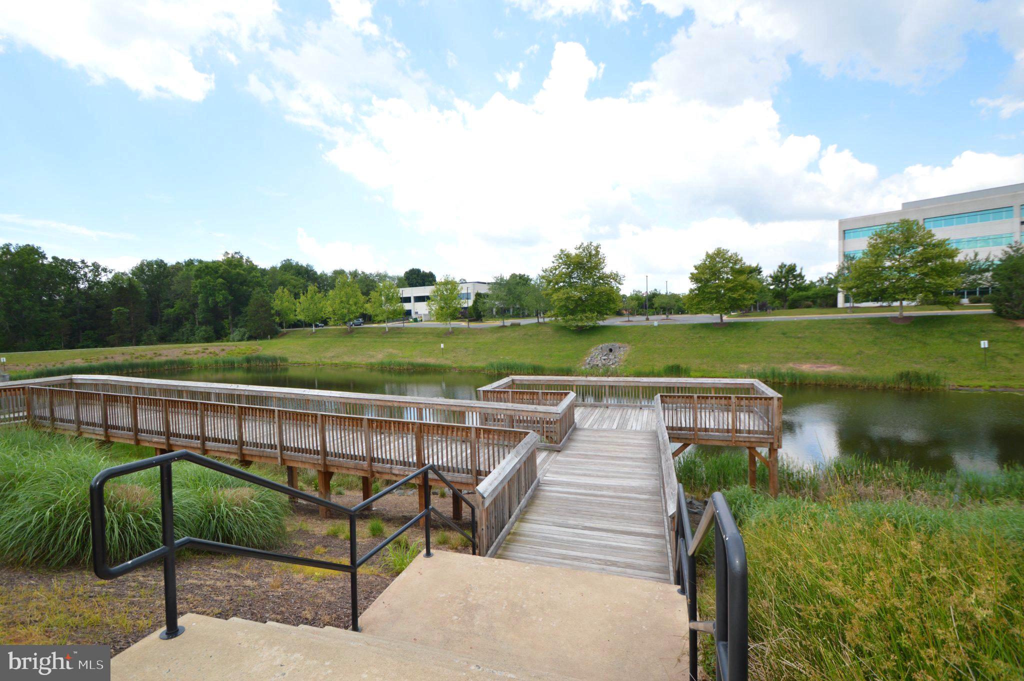 THE RETREAT AT WESTFIELDS - Residential
