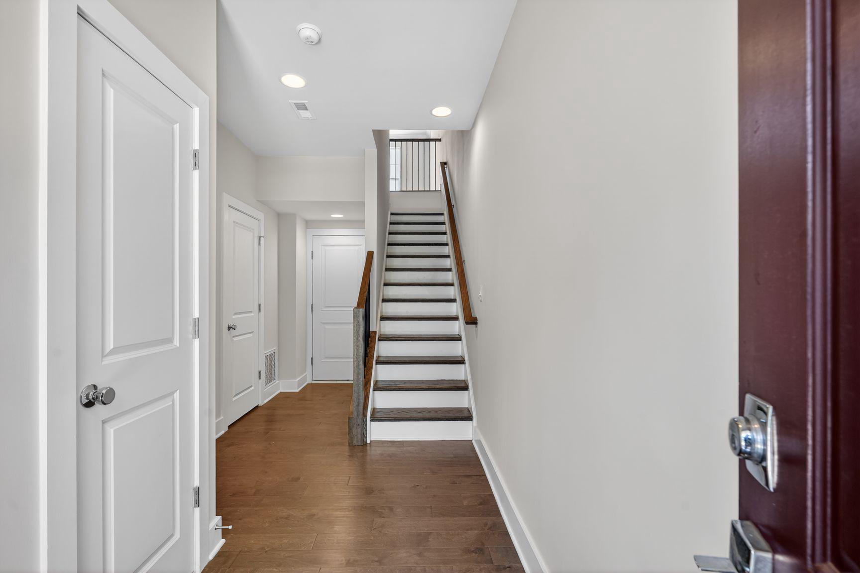 THE RETREAT AT WESTFIELDS - Residential