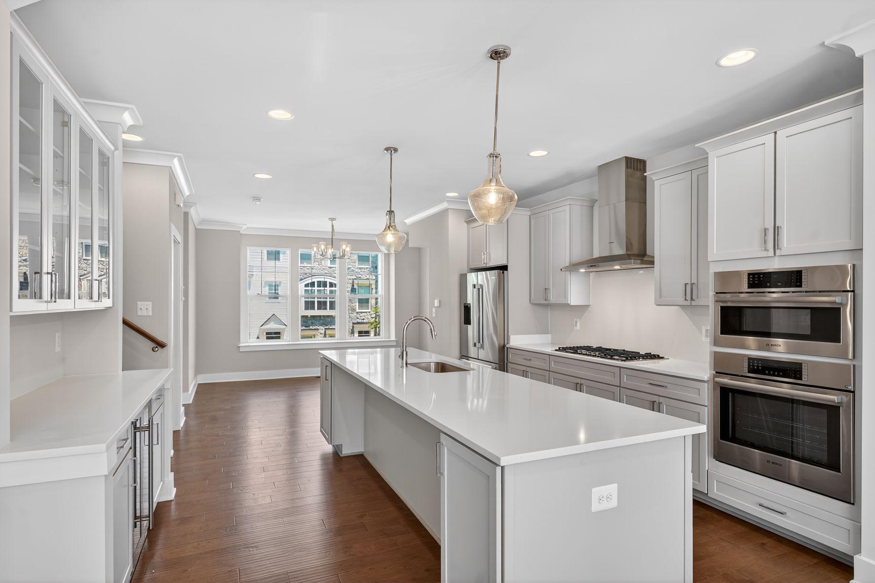 THE RETREAT AT WESTFIELDS - Residential