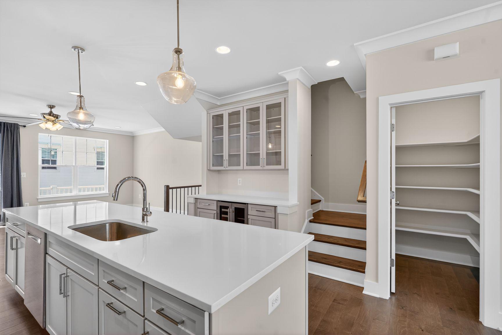 THE RETREAT AT WESTFIELDS - Residential