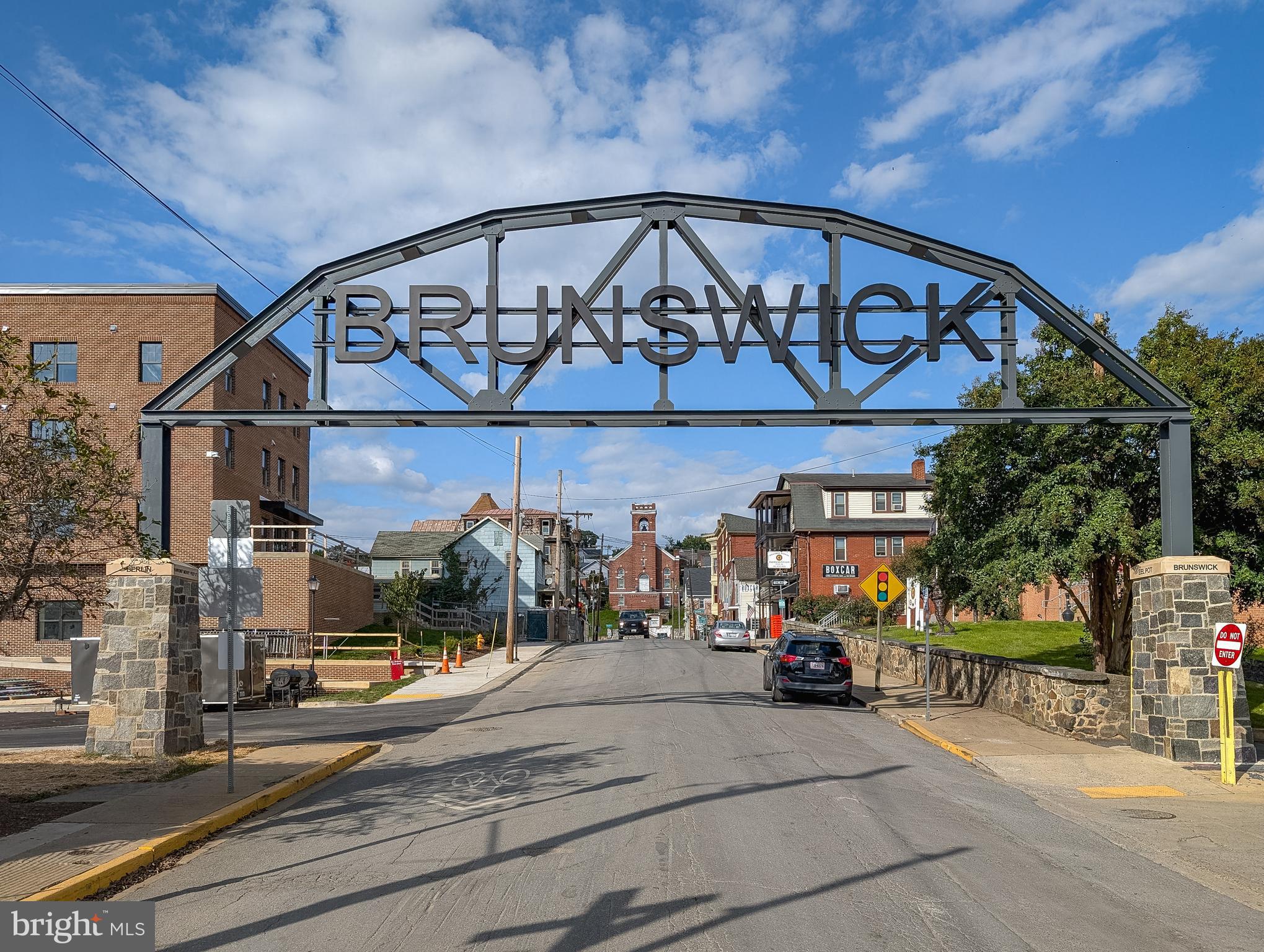 DOWNTOWN BRUNSWICK - Land