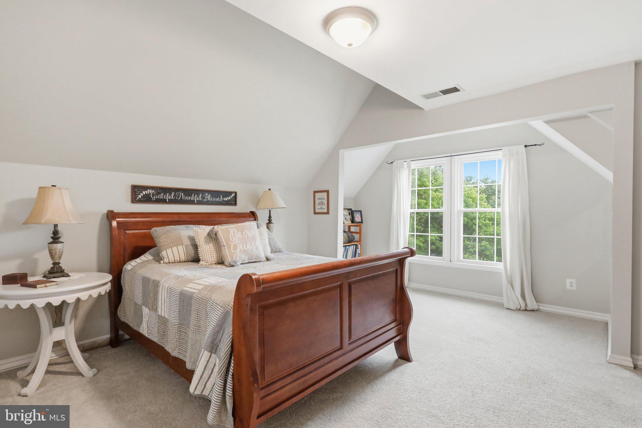 HAMILTON - Residential