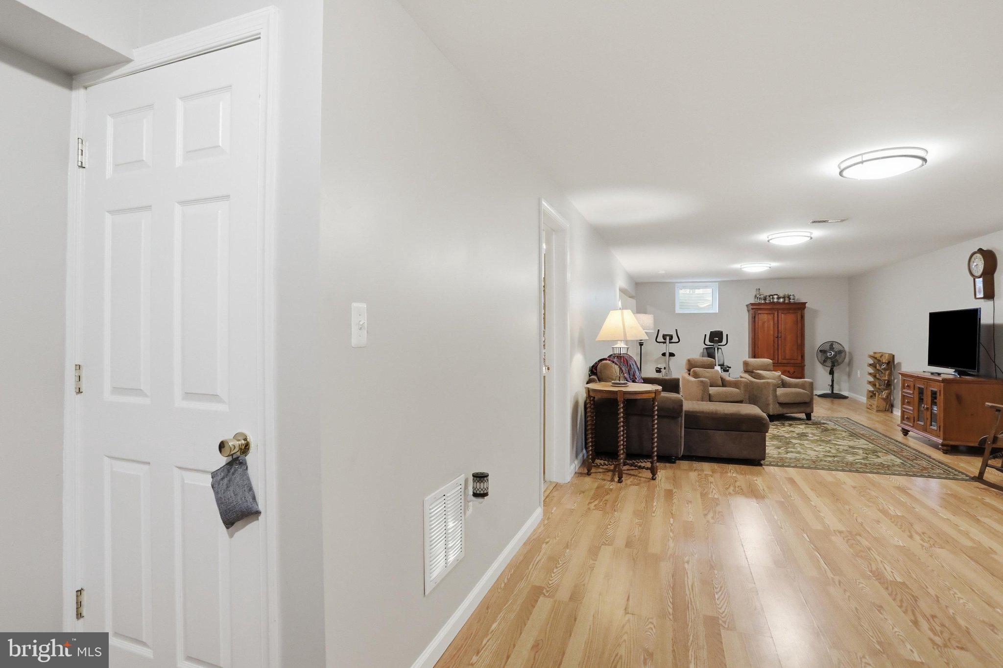 HAMILTON - Residential