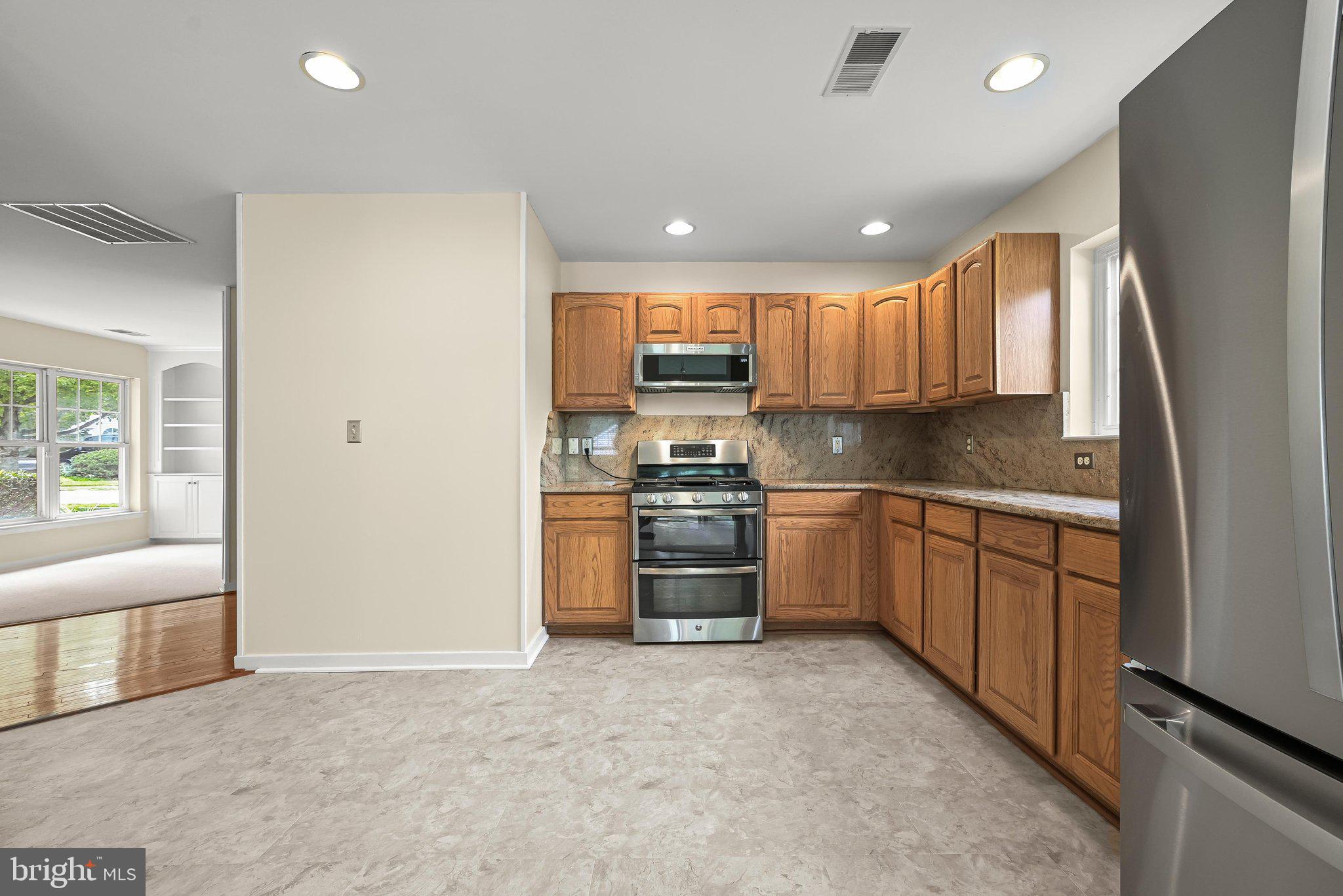 THE MEADOW AT NEW MARKET - Residential