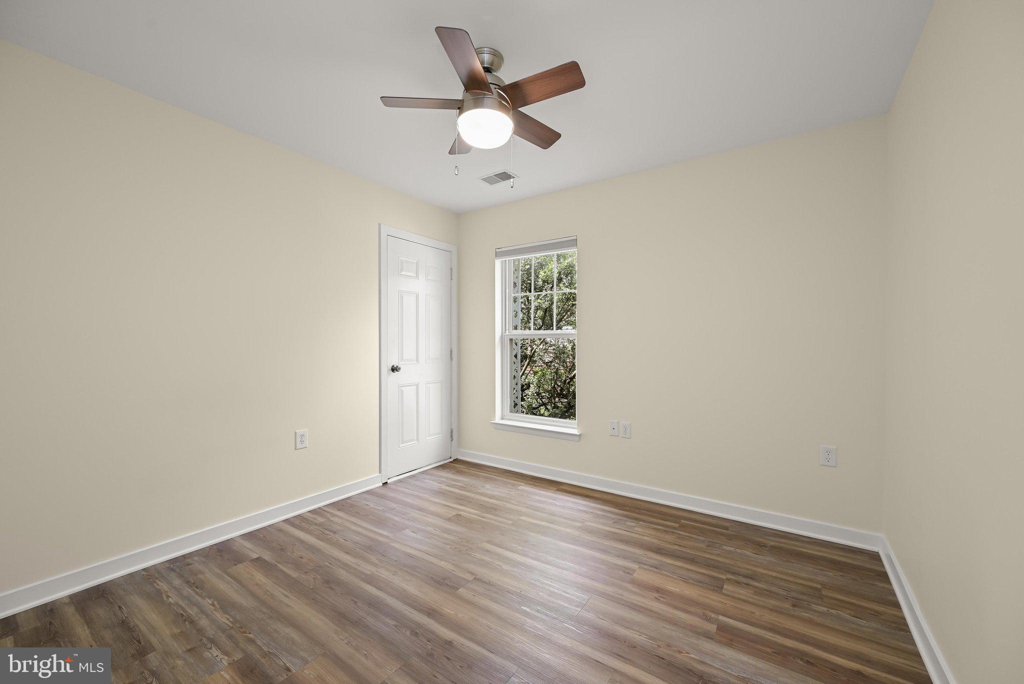 THE MEADOW AT NEW MARKET - Residential