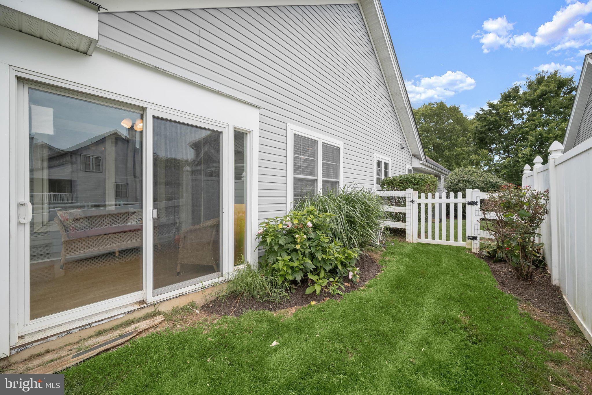 THE MEADOW AT NEW MARKET - Residential