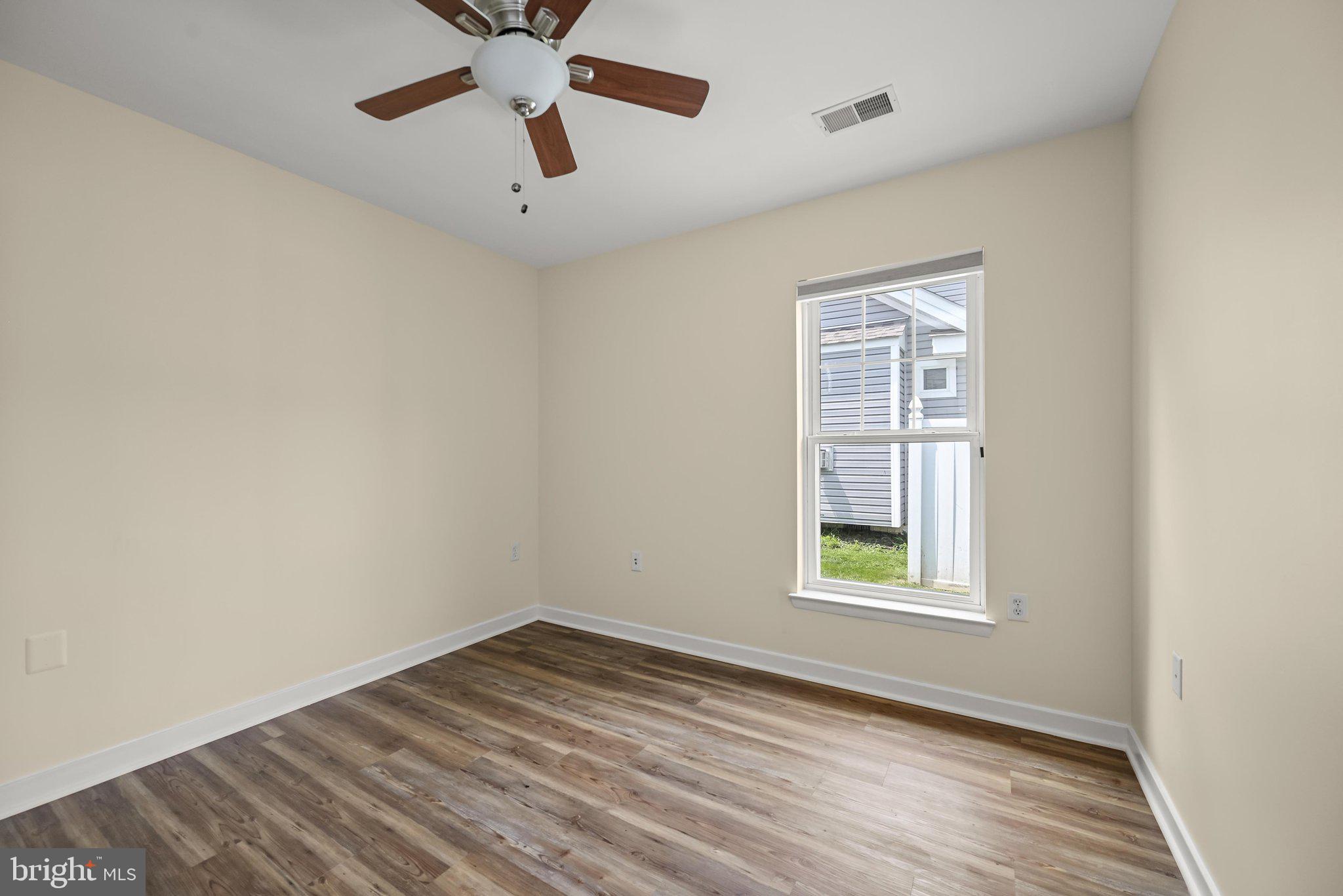 THE MEADOW AT NEW MARKET - Residential