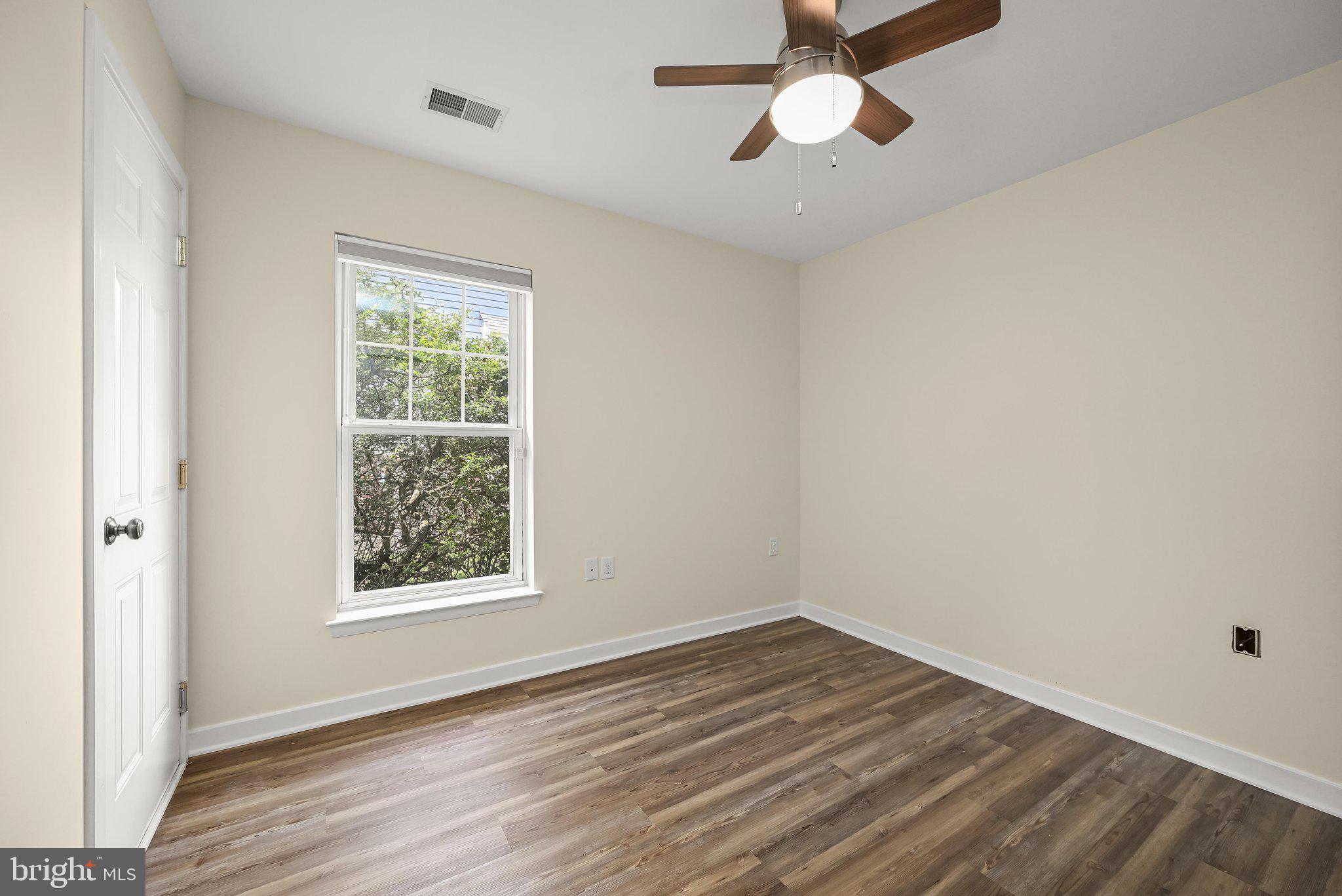 THE MEADOW AT NEW MARKET - Residential