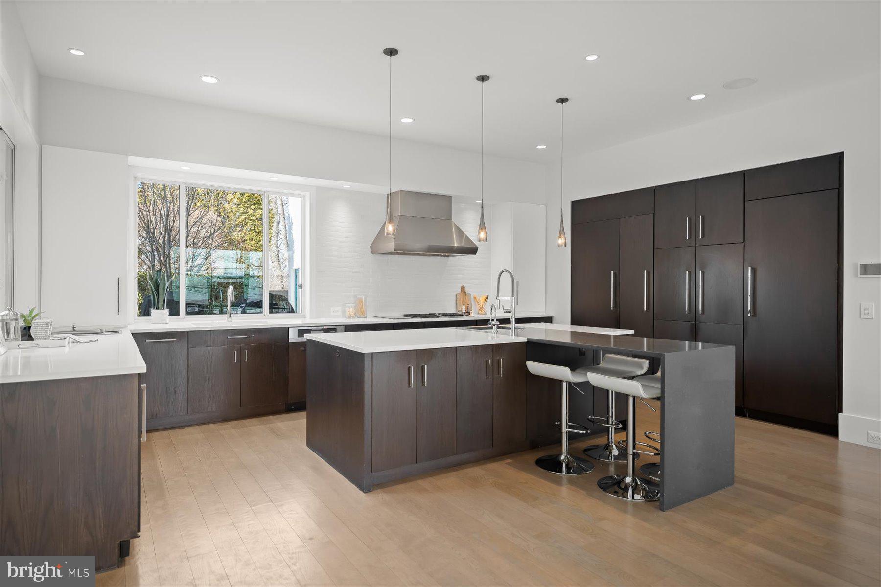 LORCOM GROVE - Residential
