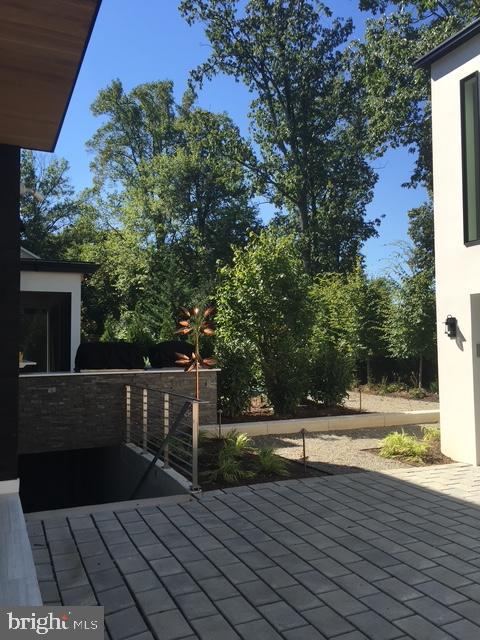LORCOM GROVE - Residential