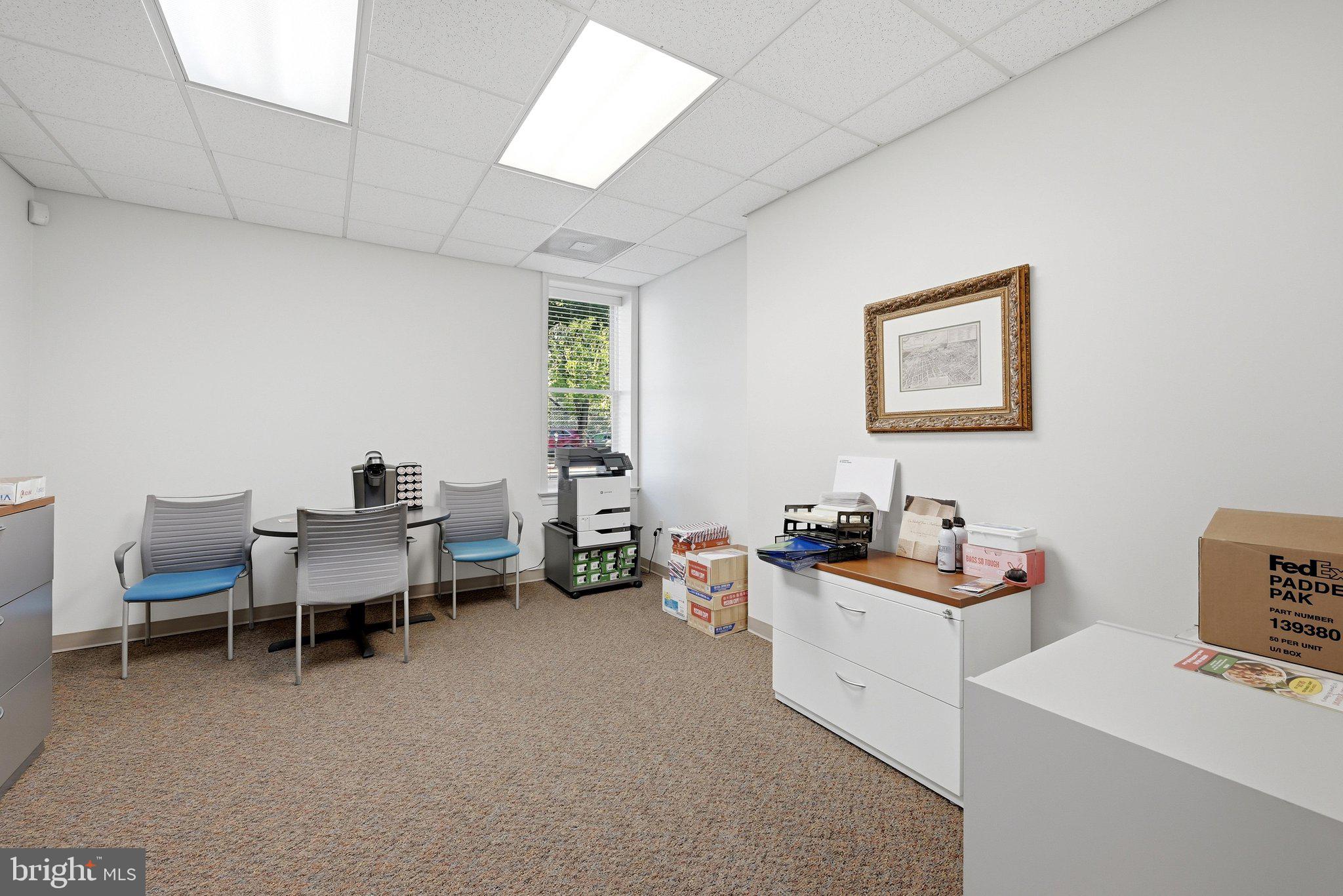 WINCHESTER - Commercial Sale