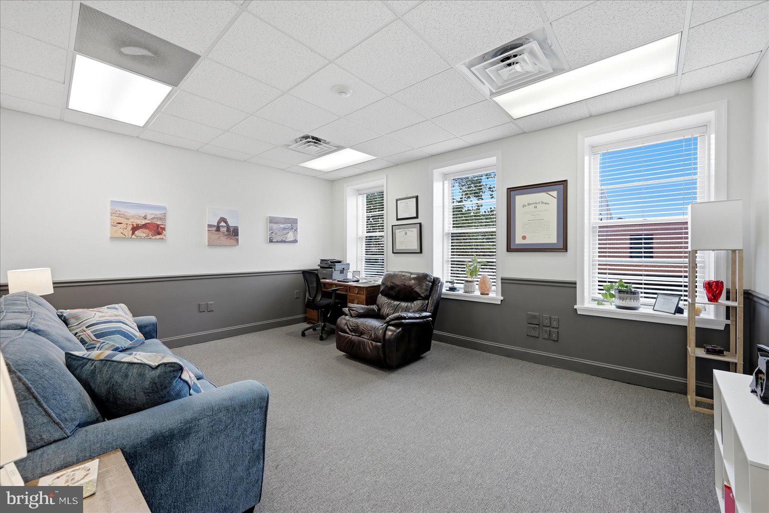 WINCHESTER - Commercial Sale