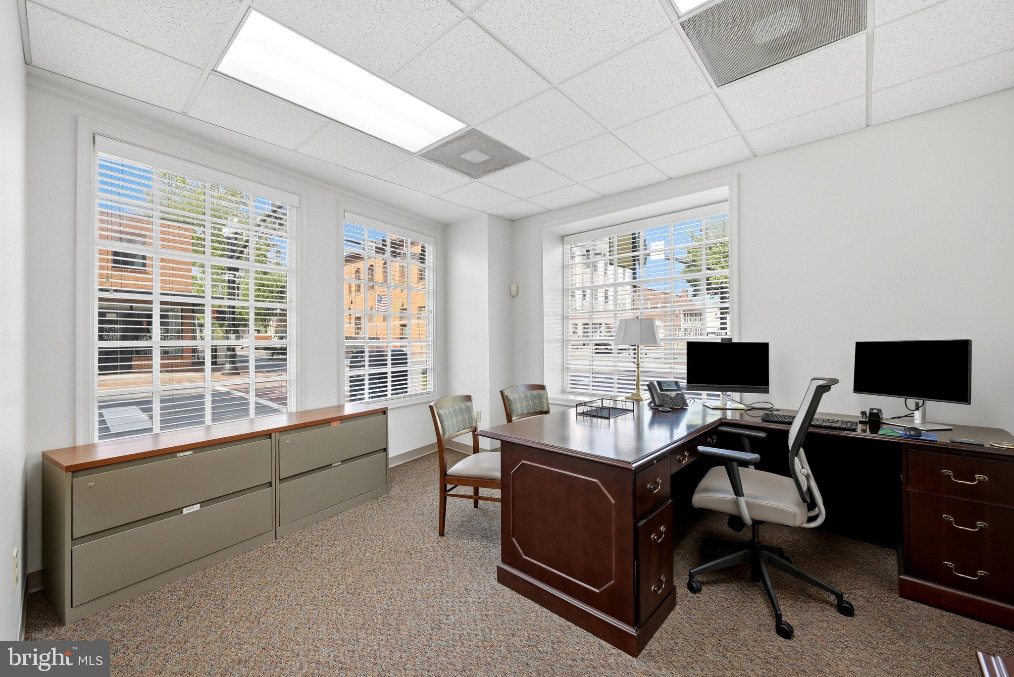 WINCHESTER - Commercial Sale