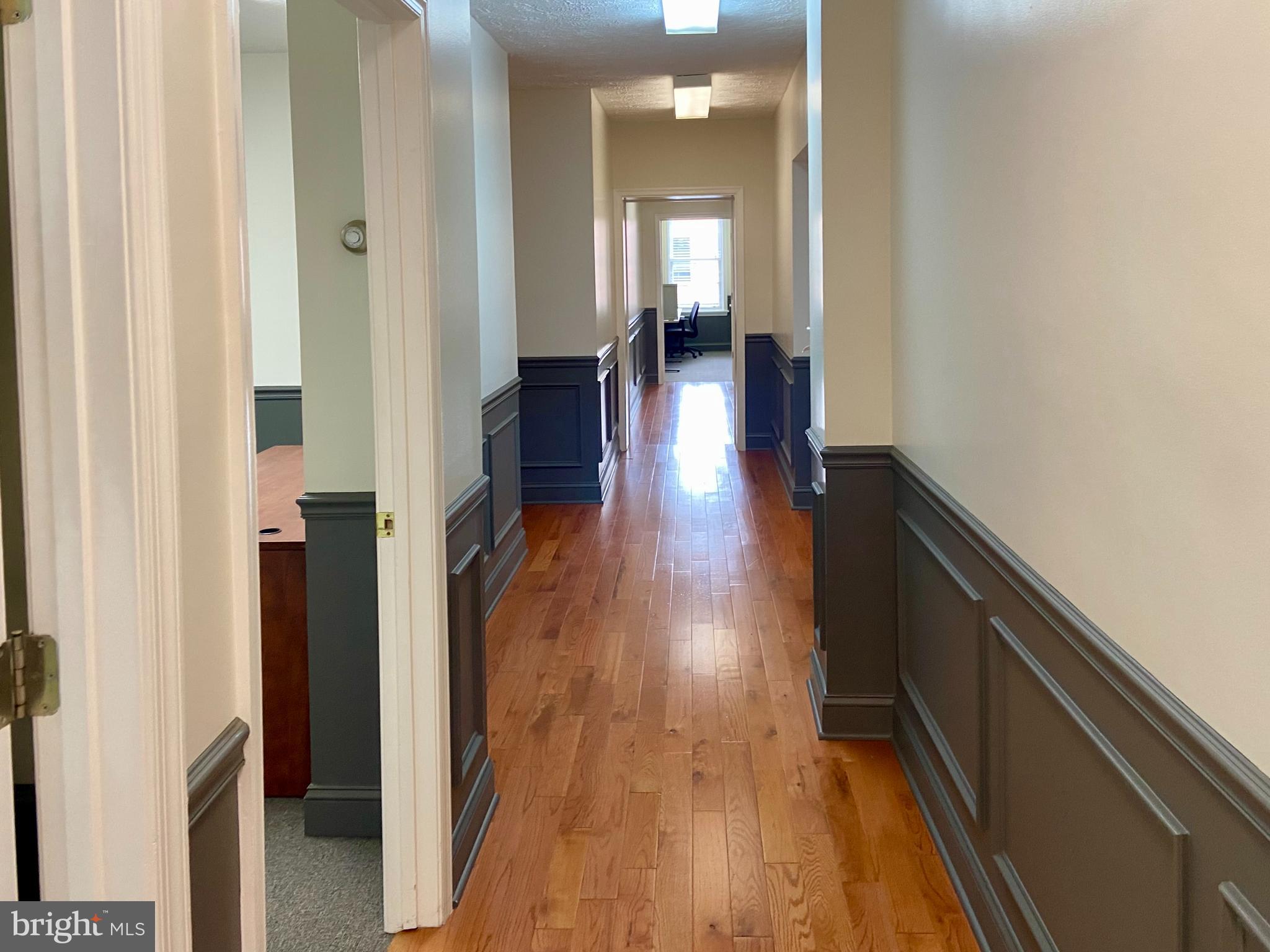 WINCHESTER - Commercial Sale