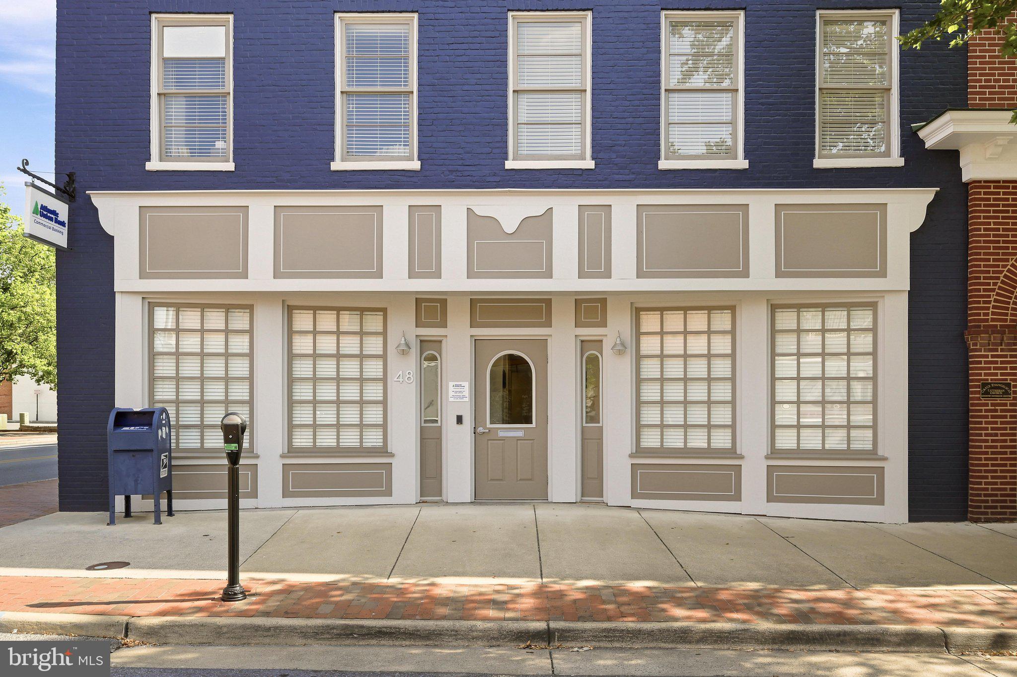WINCHESTER - Commercial Sale