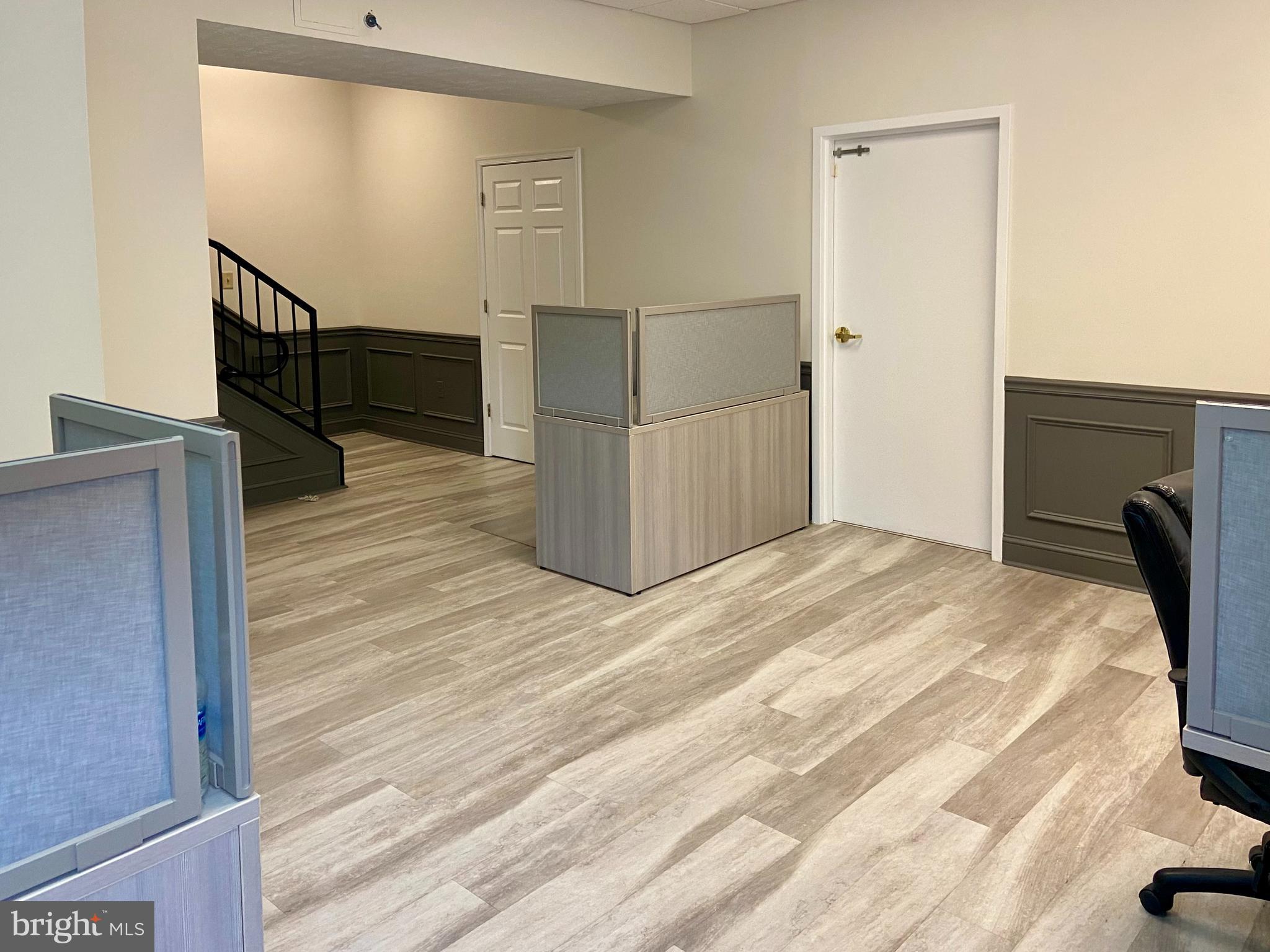 WINCHESTER - Commercial Sale