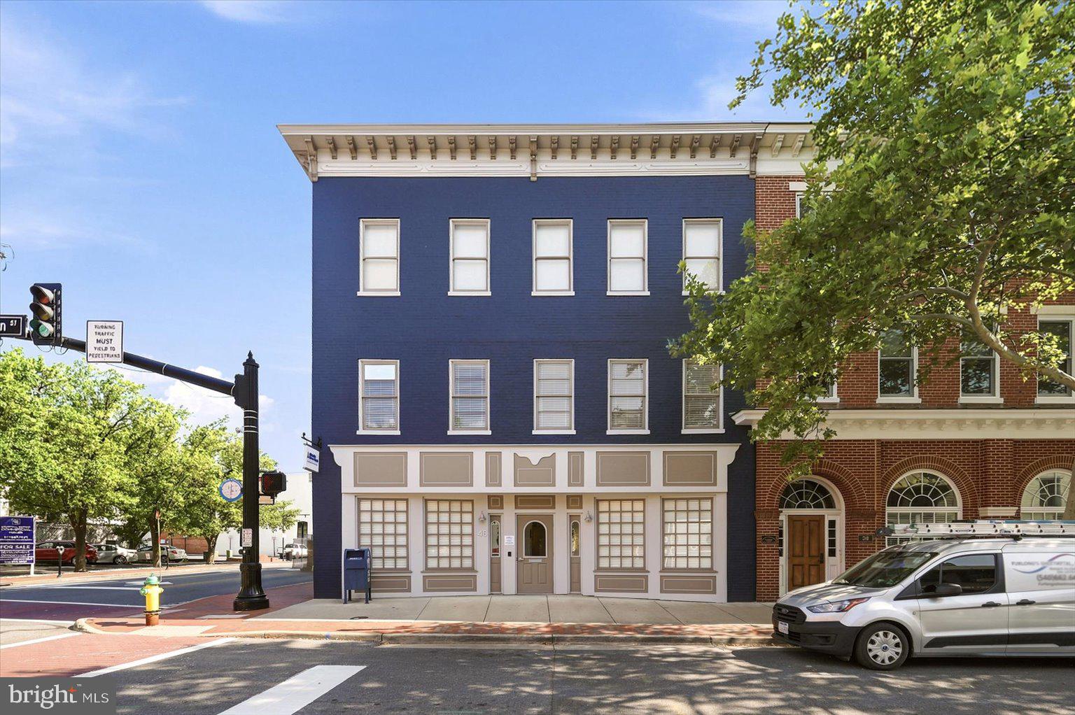 WINCHESTER - Commercial Sale