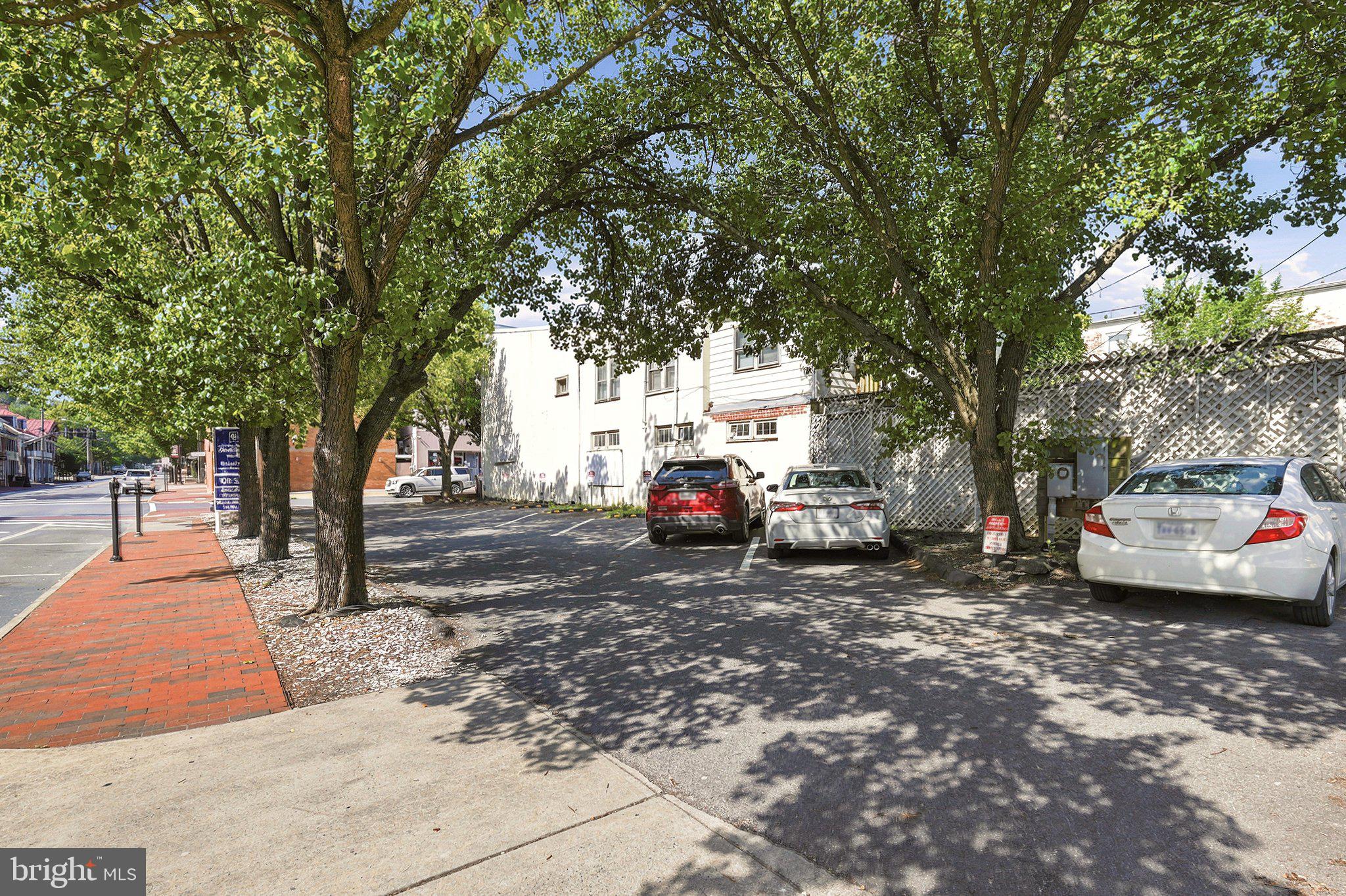 WINCHESTER - Commercial Sale
