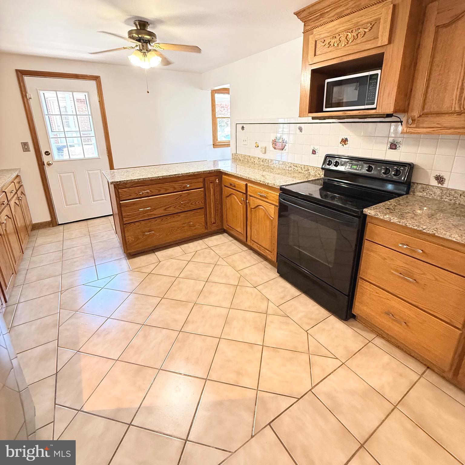 BRIDGEWATER FARMS - Residential
