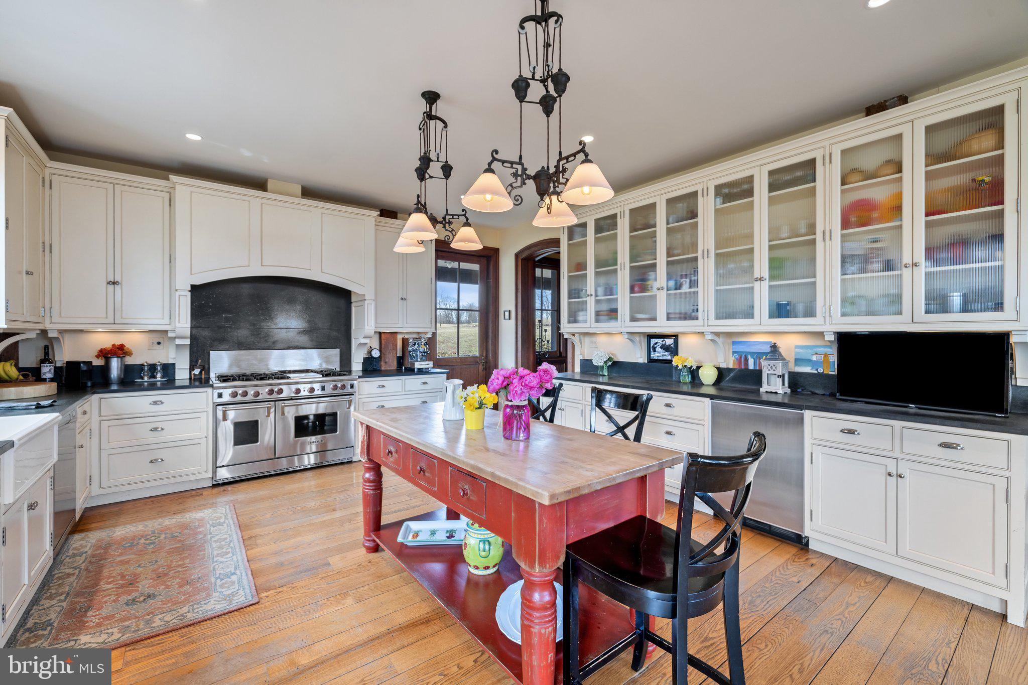 GREEN ACRES - Residential