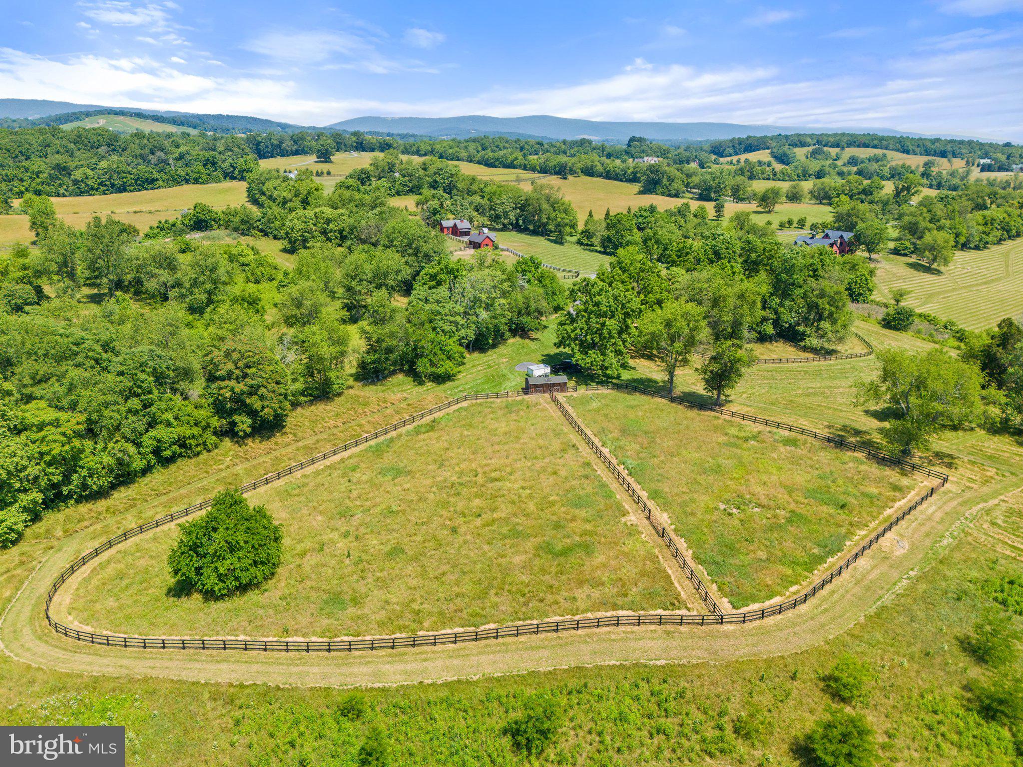 GREEN ACRES - Residential