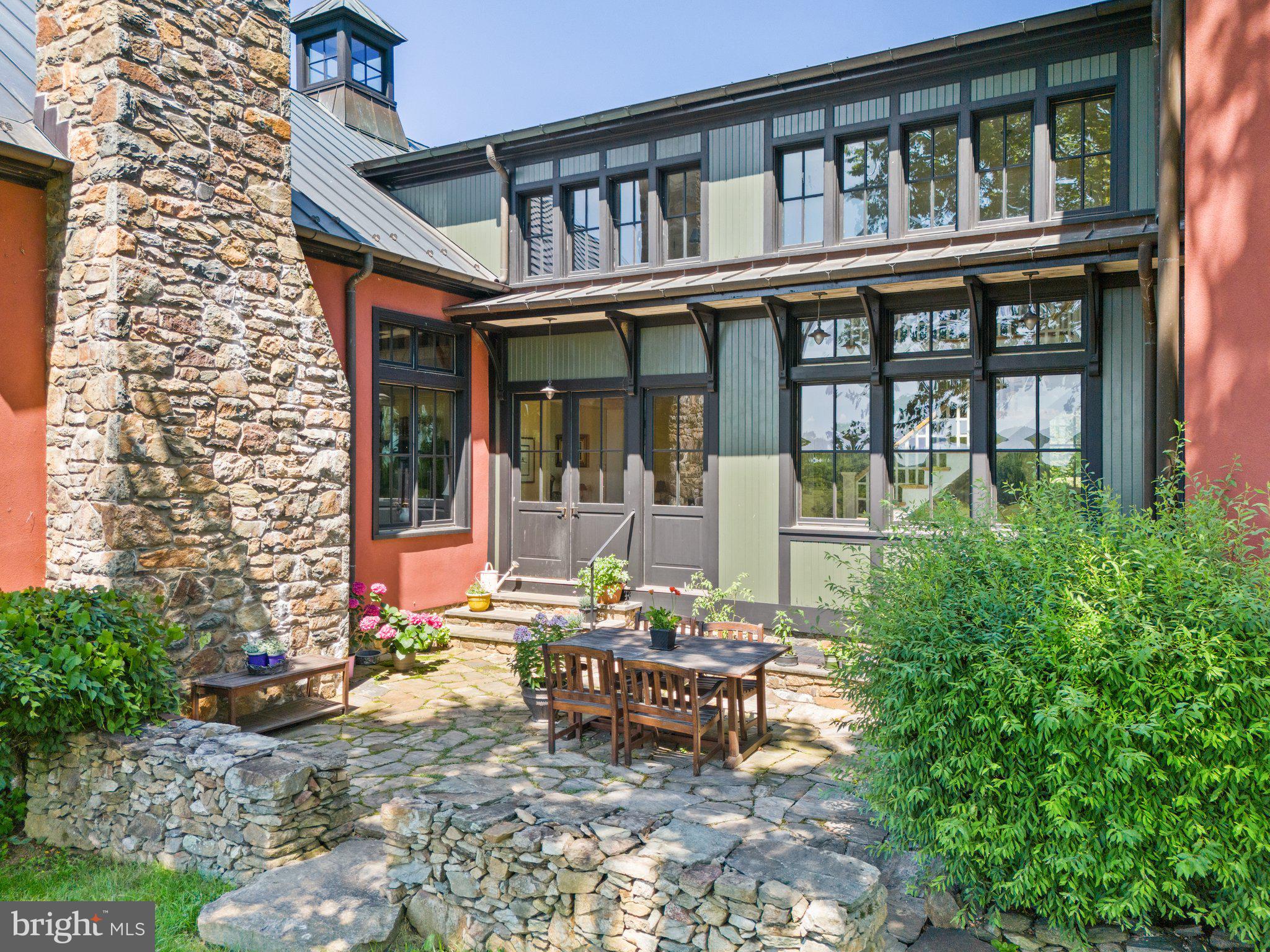 GREEN ACRES - Residential