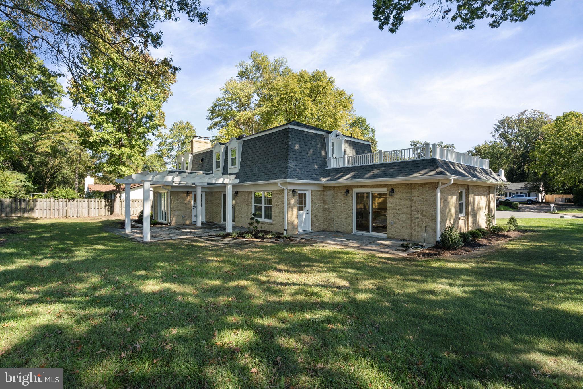 FERRY LANDING VILLA - Residential