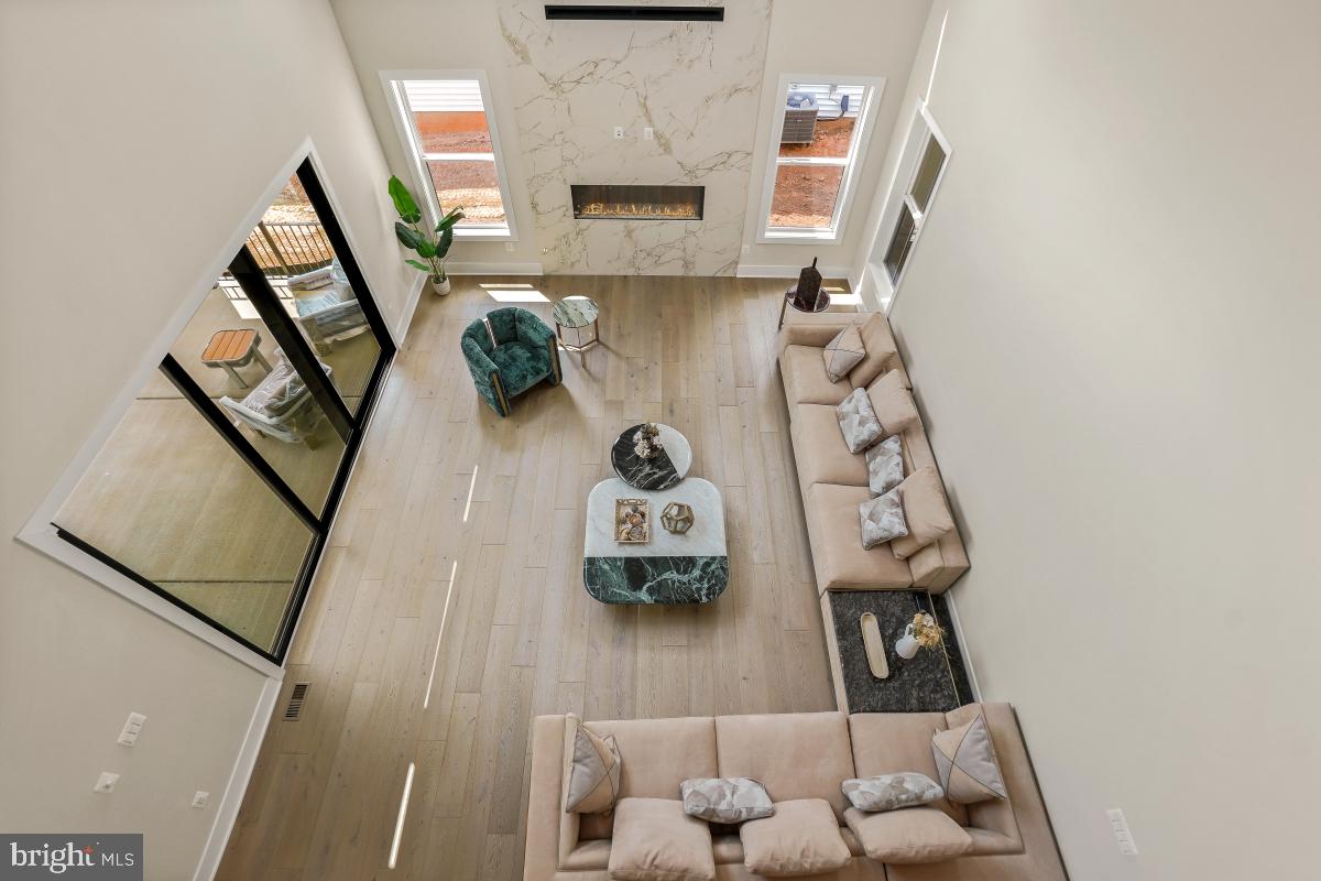 DARNESTOWN OUTSIDE - Residential